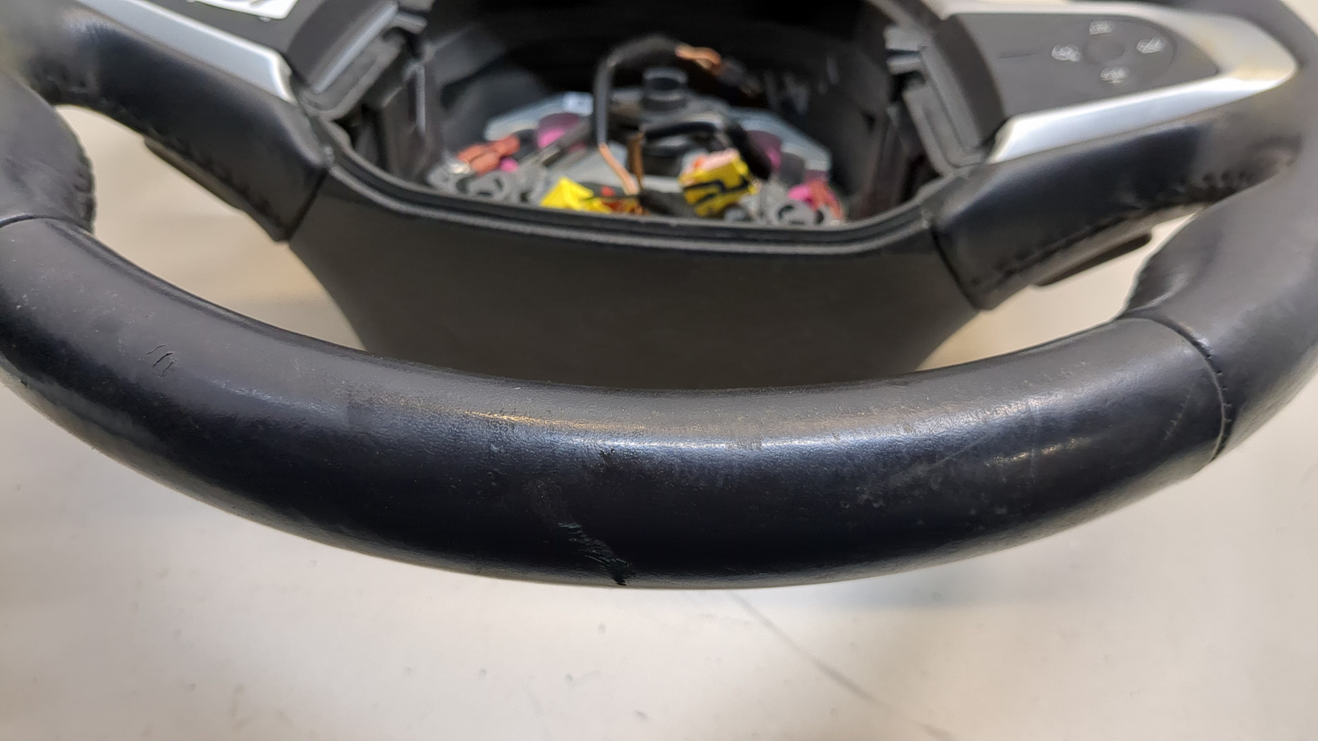 Рулевое колесо (руль)