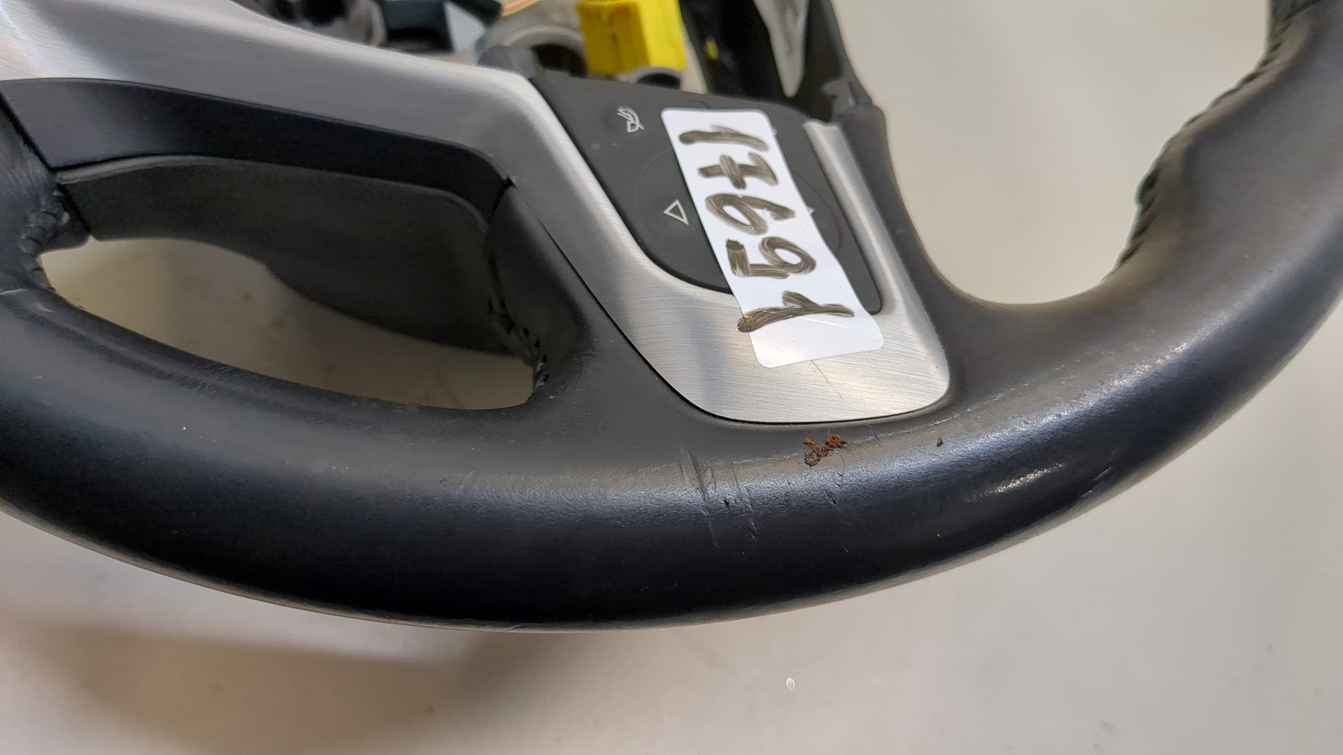 Рулевое колесо (руль)