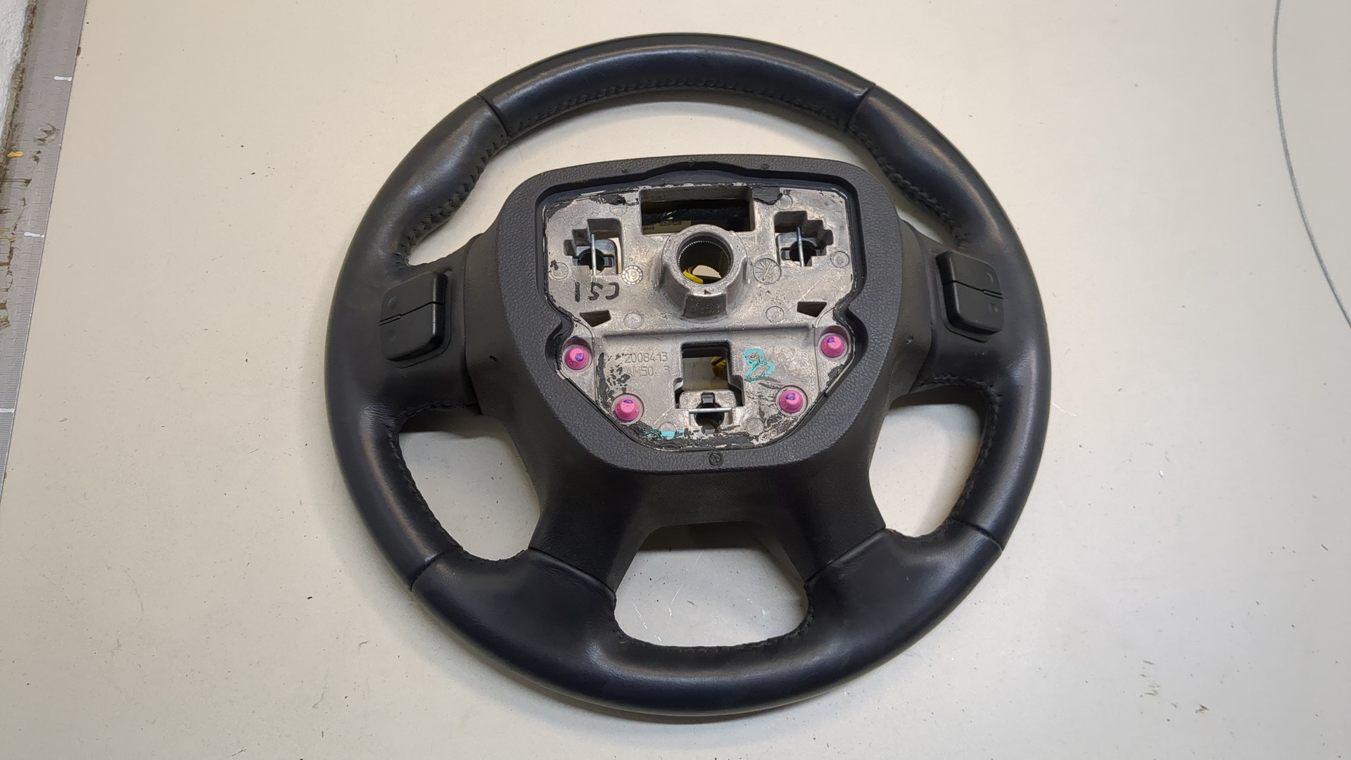 Рулевое колесо (руль)