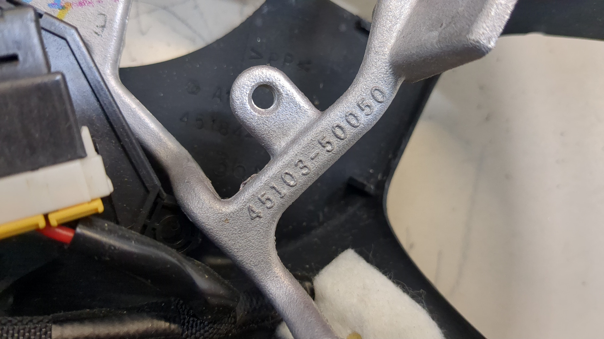 Рулевое колесо (руль)