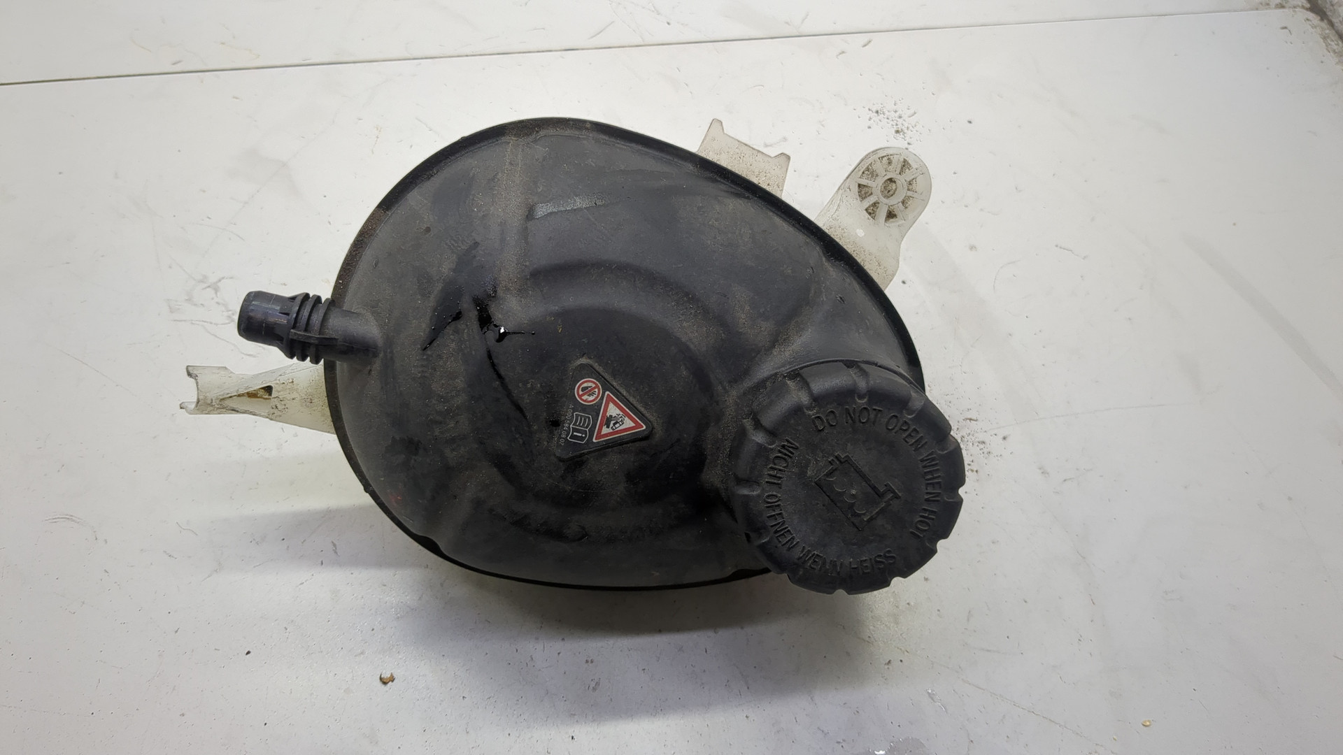 Бачок расширительный