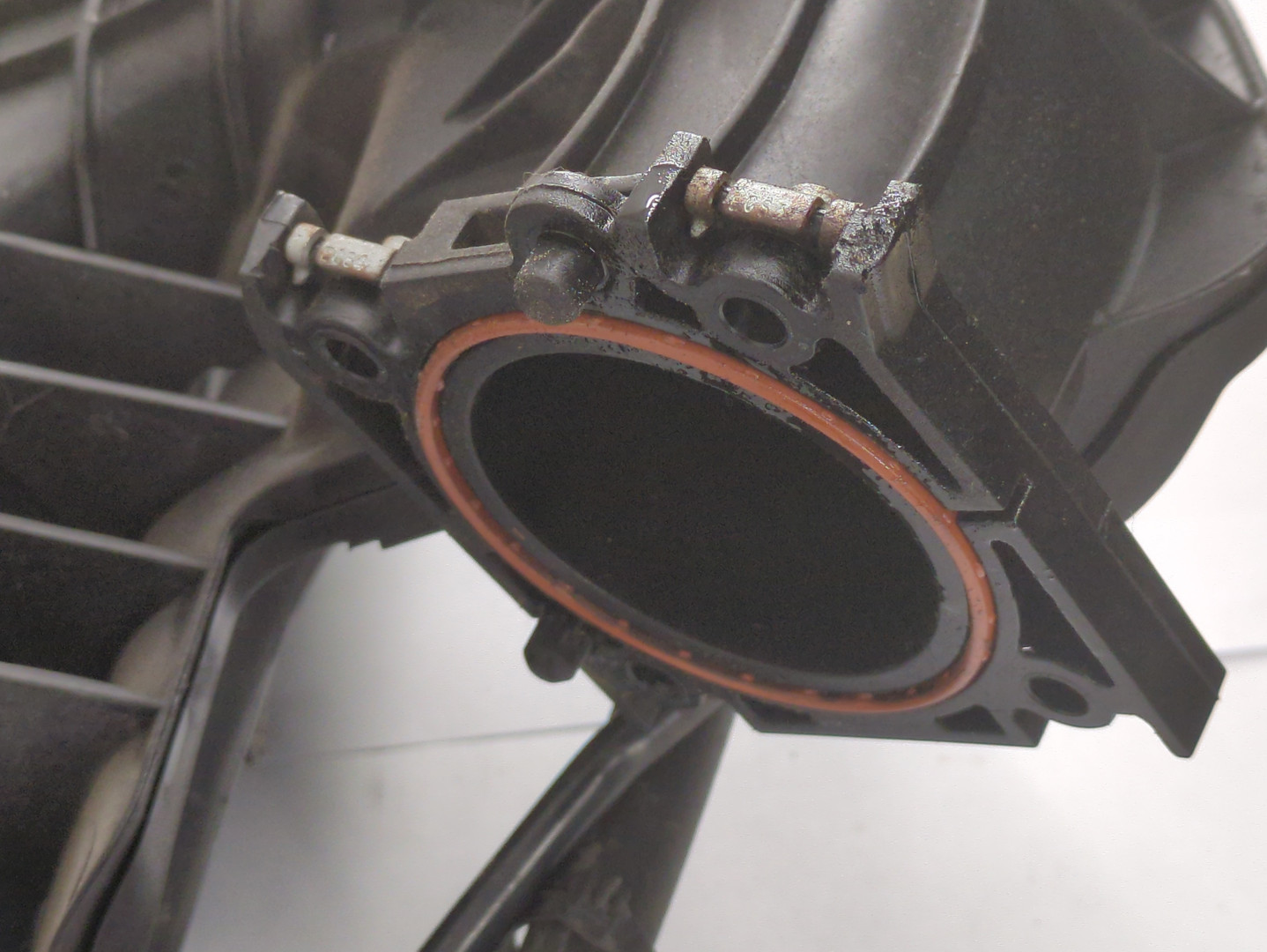 Коллектор впускной