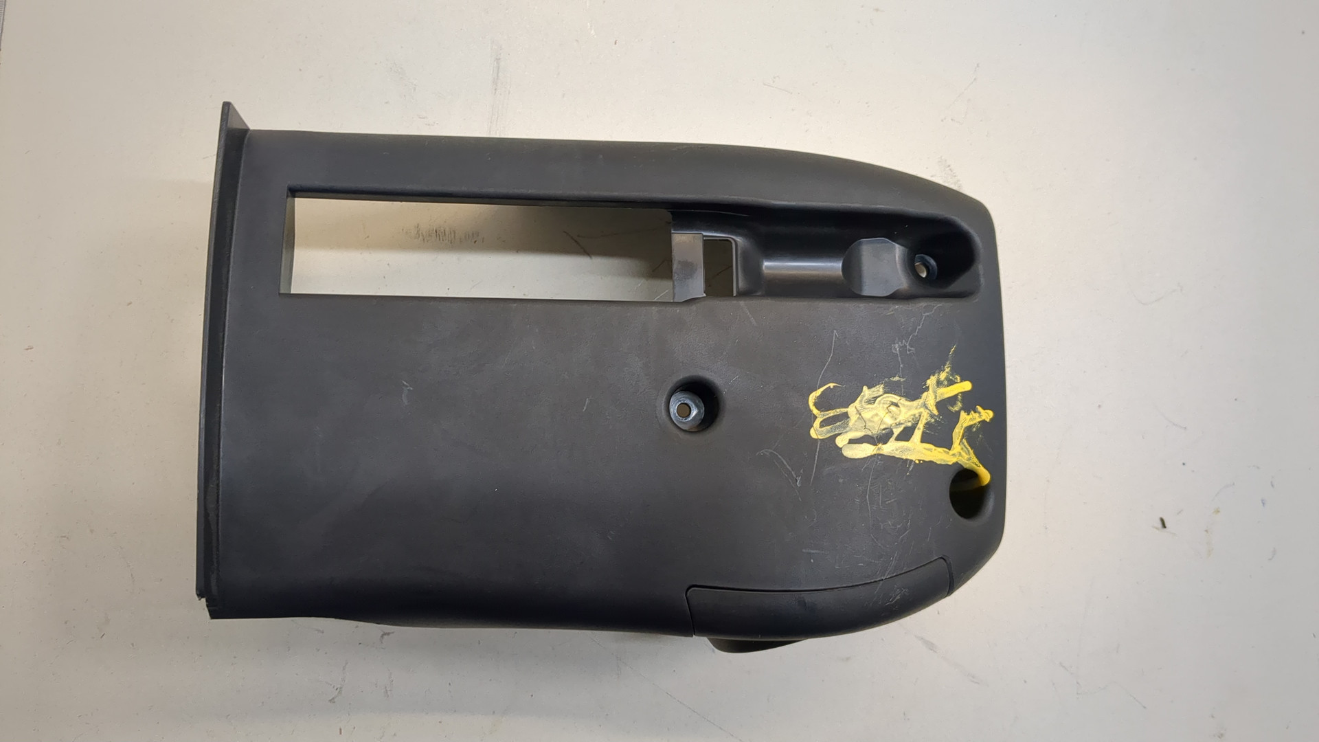 Кожух рулевой колонки