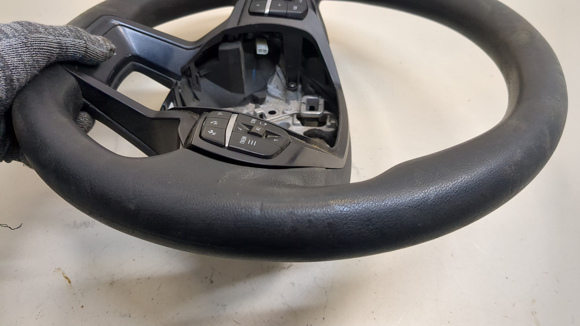 Рулевое колесо (руль)