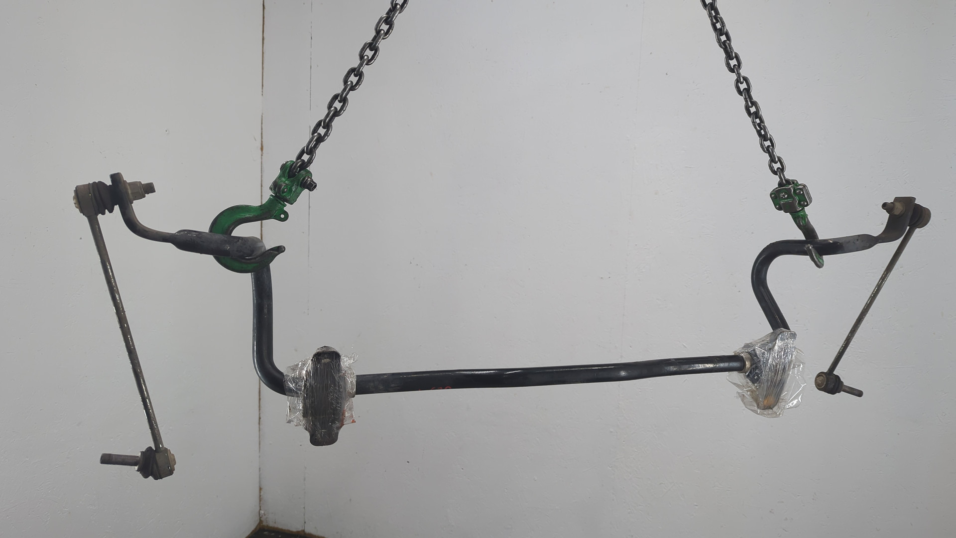 Стабилизатор передний