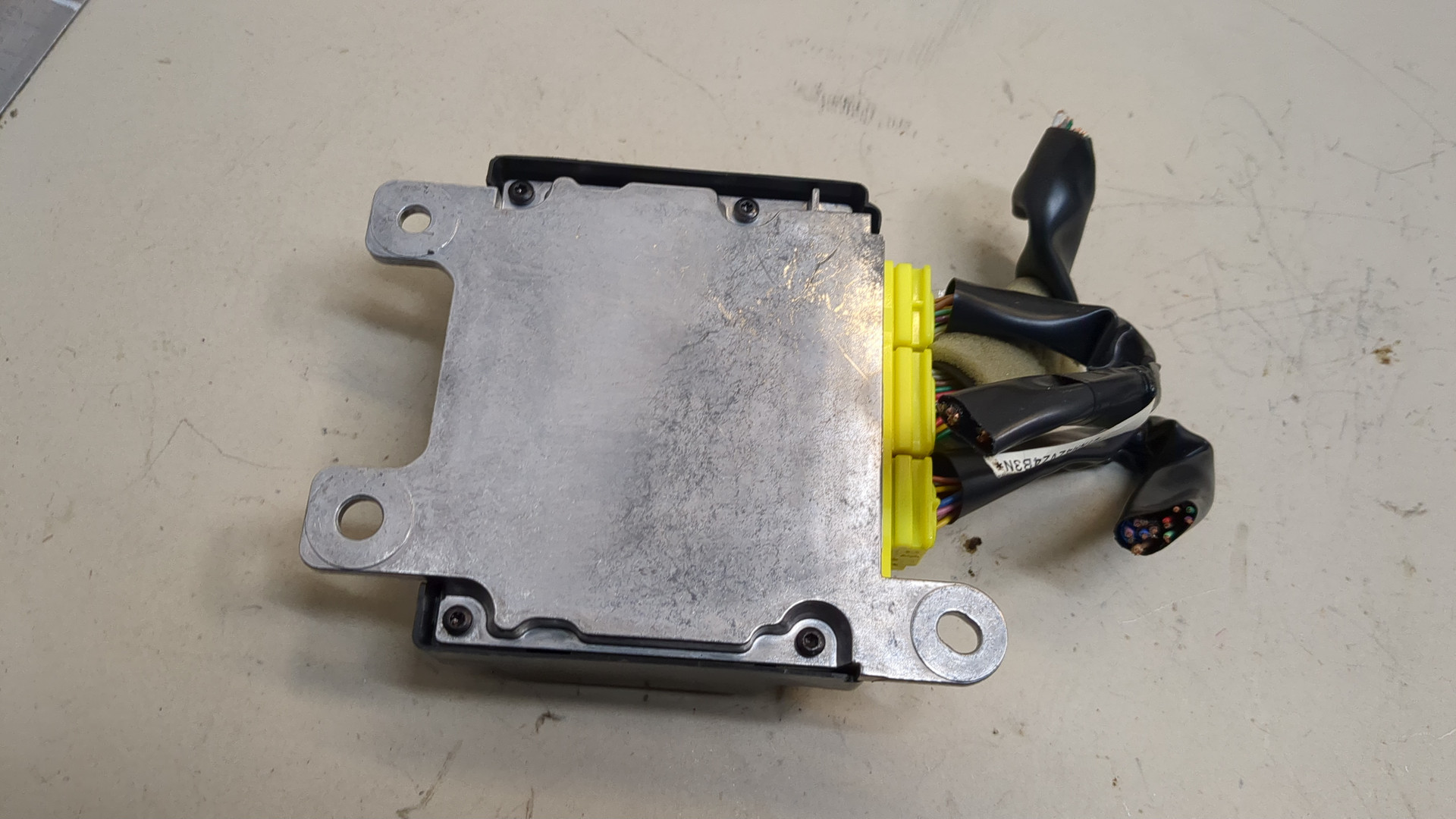 Блок управления подушек безопасности (AIR BAG)