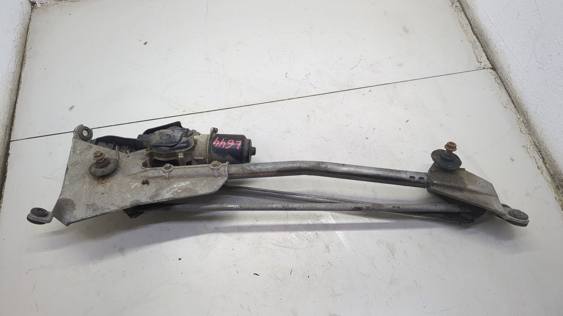 Трапеция стеклоочистителей