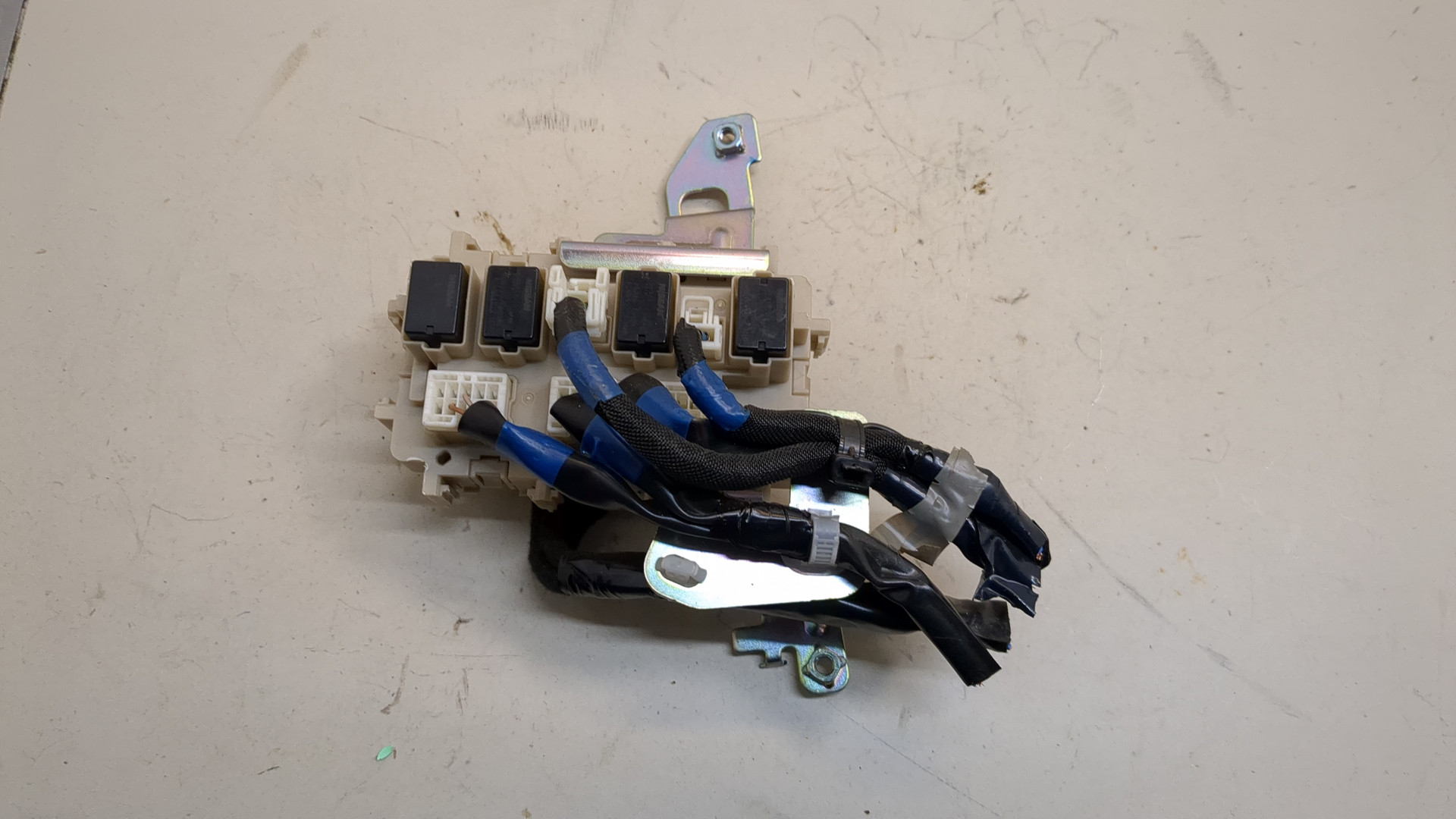 Блок предохранителей