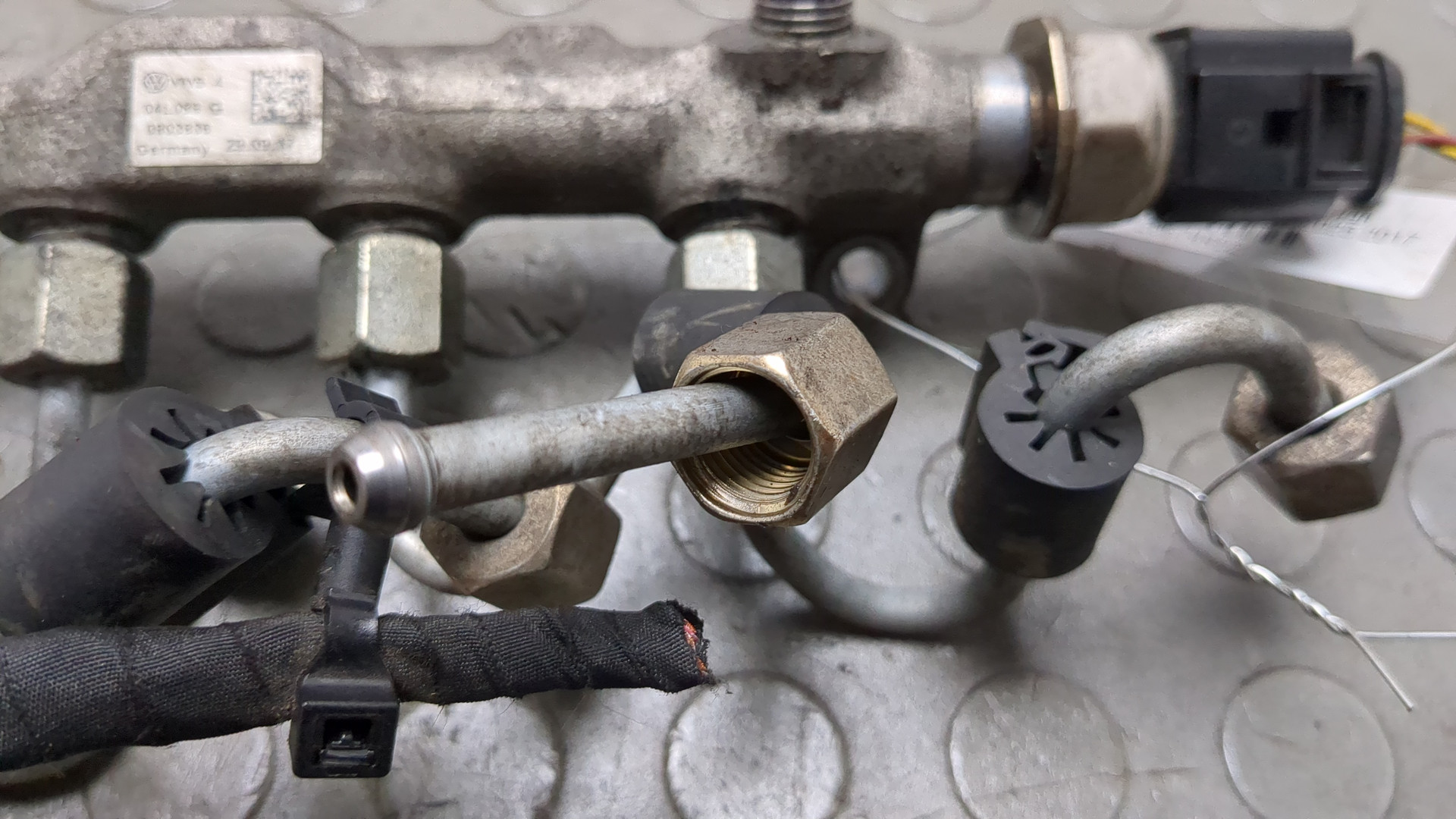 Рейка топливная (рампа)