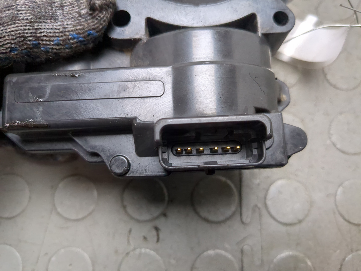 Заслонка дроссельная электрическая