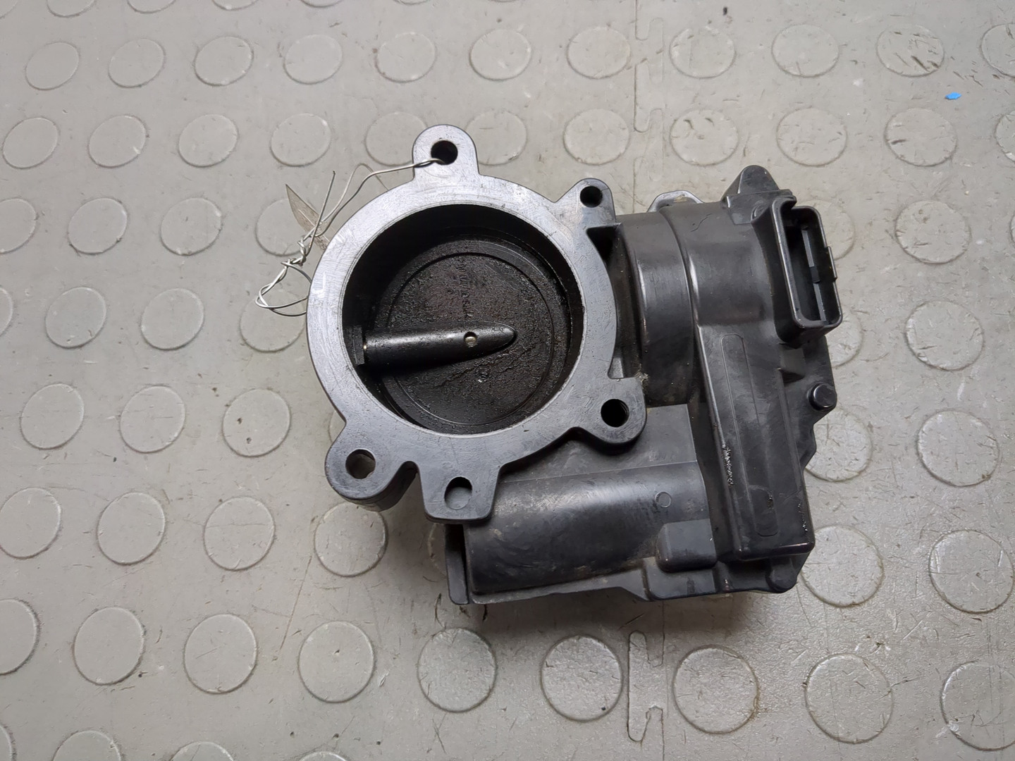 Заслонка дроссельная электрическая