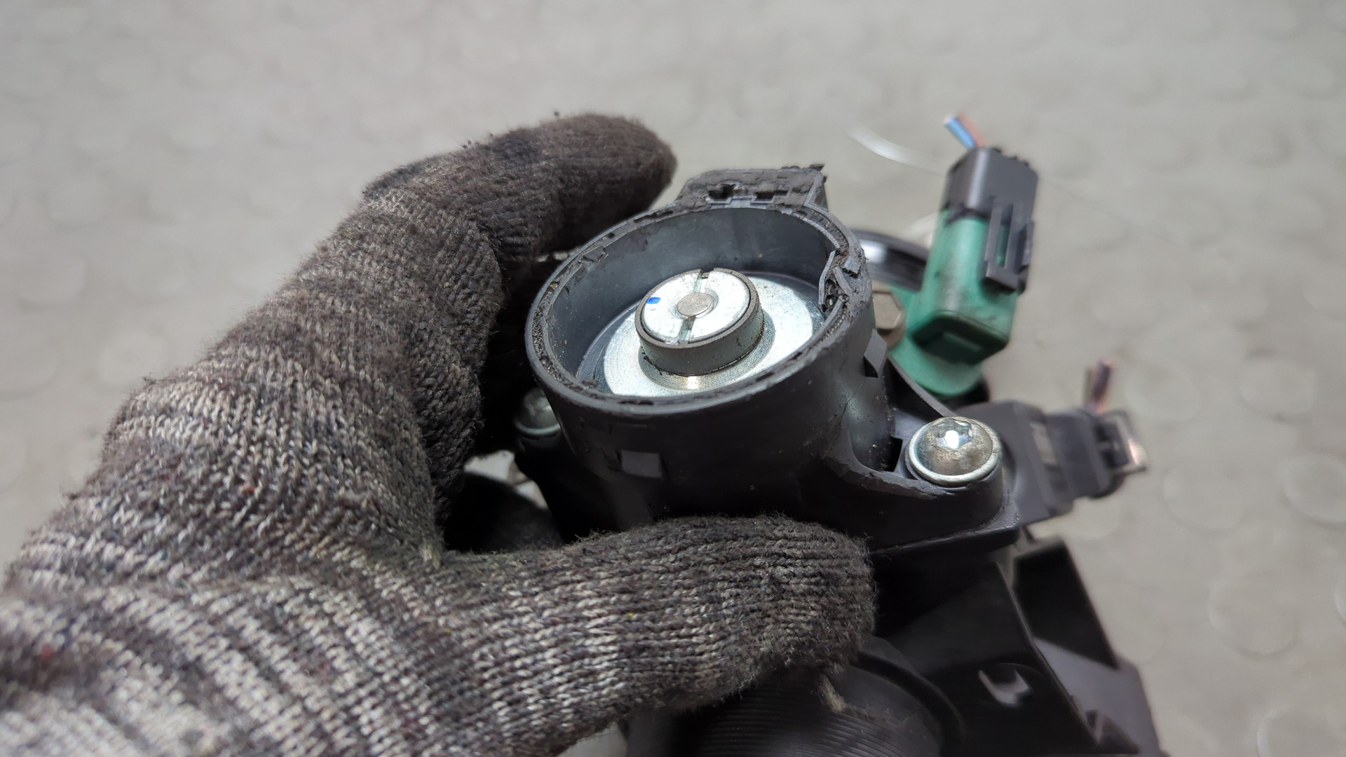 Заслонка дроссельная электрическая