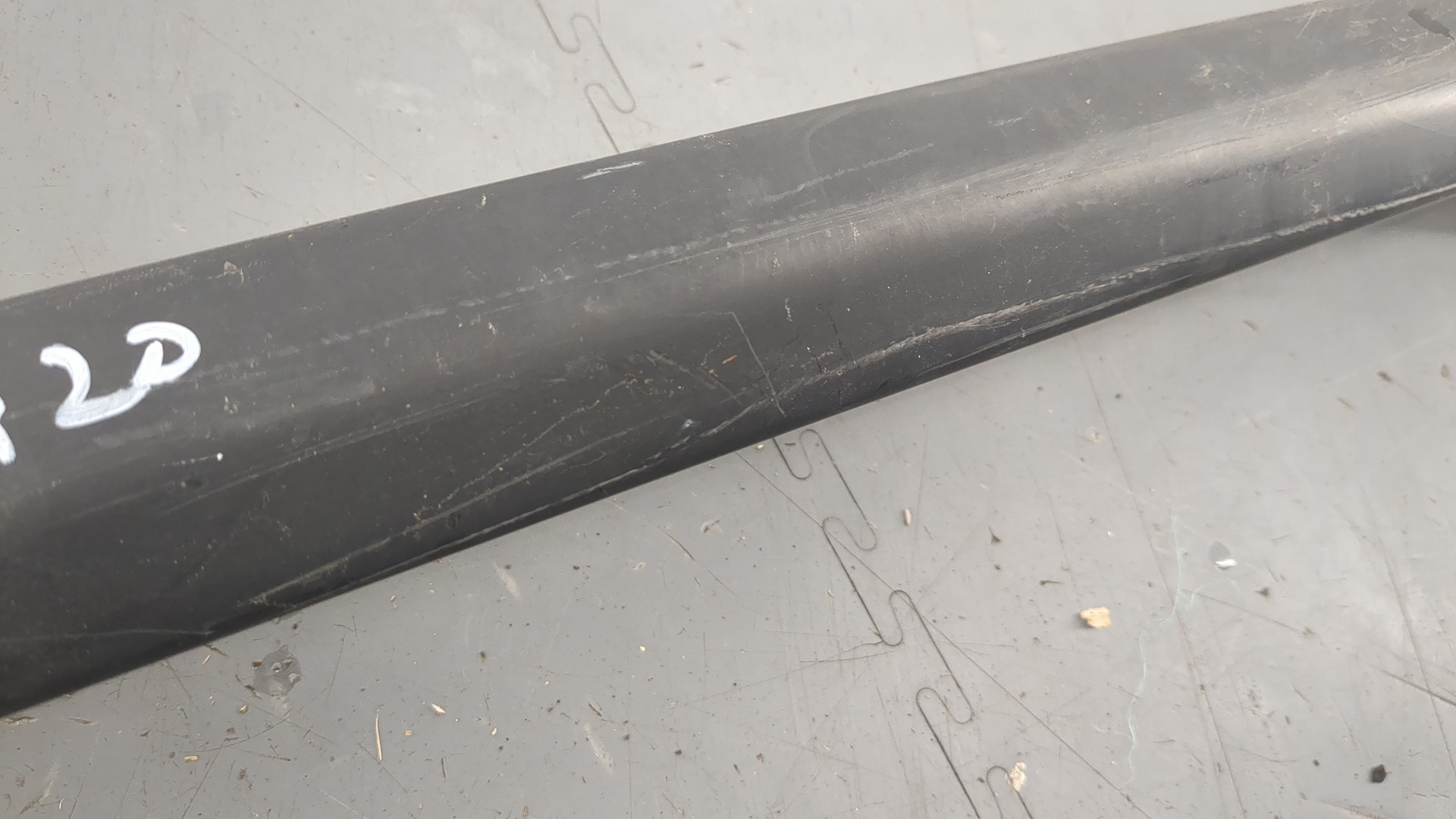 Рейлинг (релинг) правый (планка на крышу)