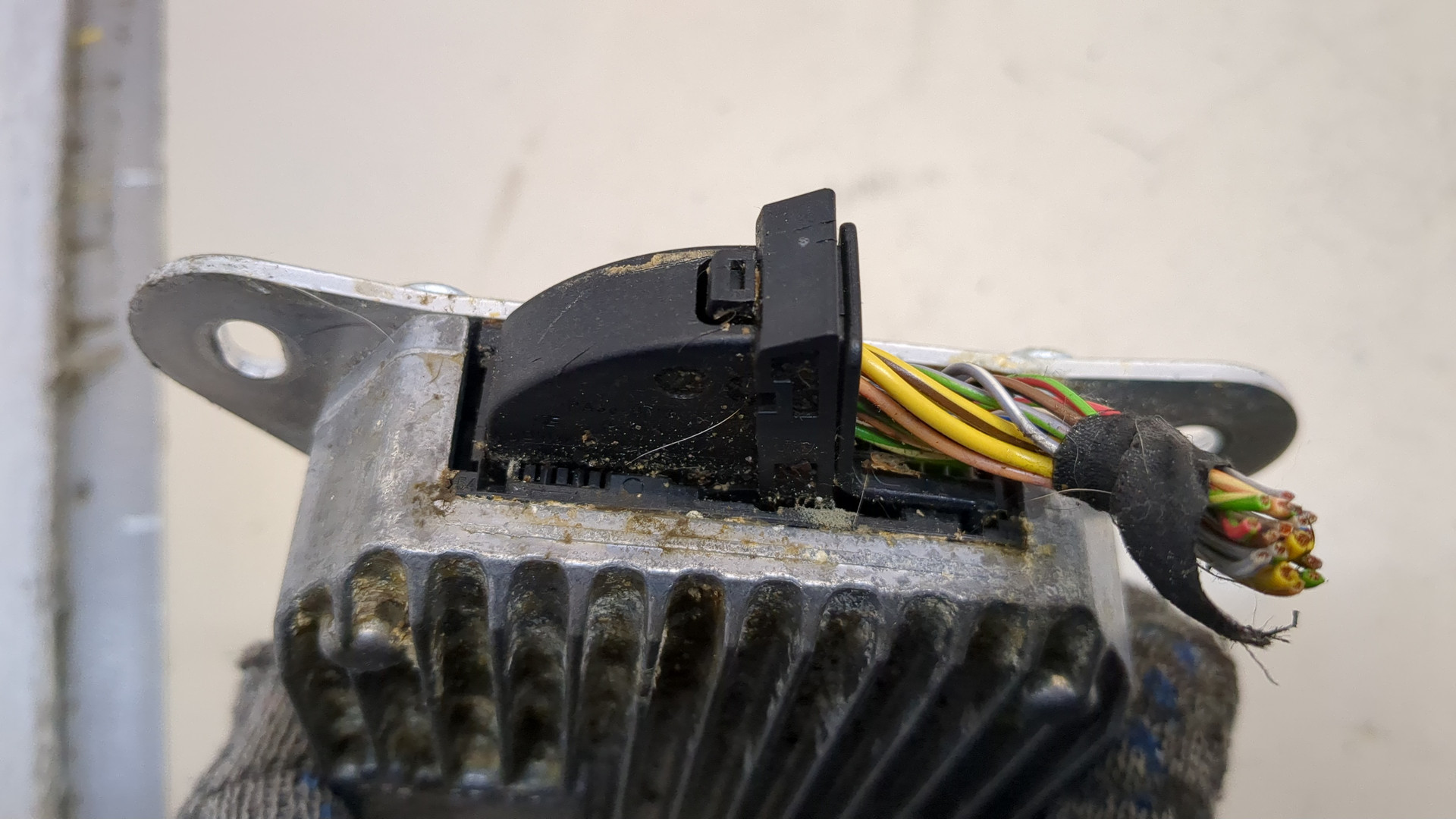 Блок управления подвеской