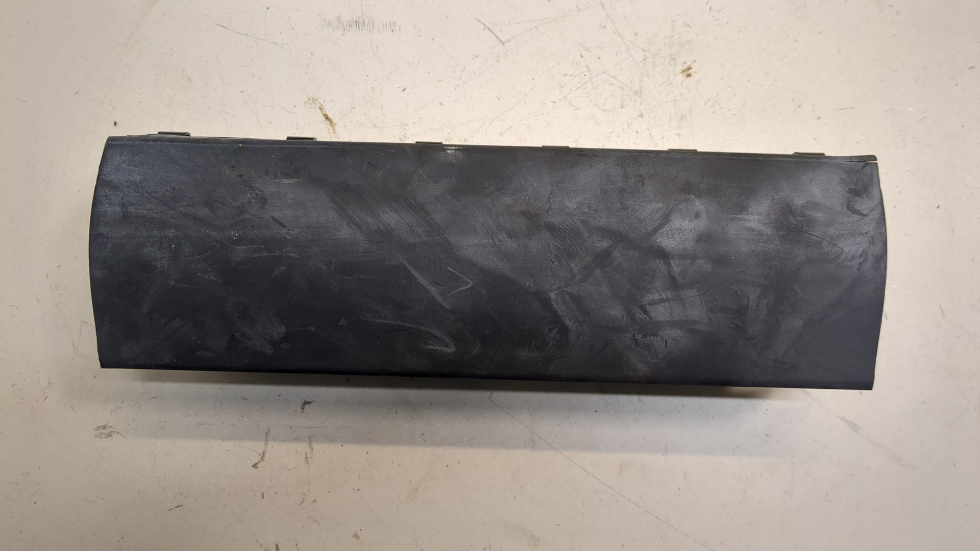 Подушка безопасности нижняя (для колен)