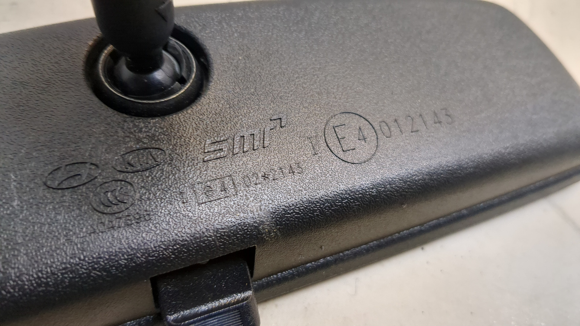 Зеркало заднего вида