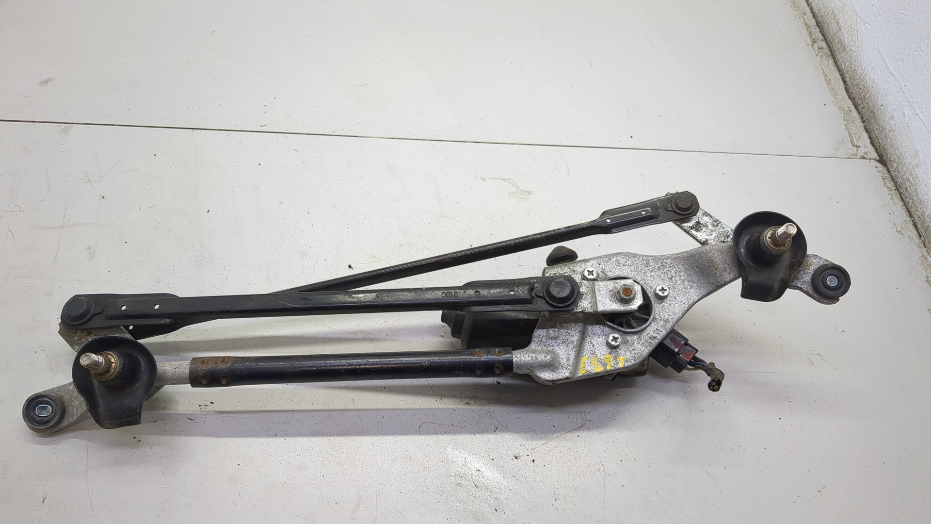 Трапеция стеклоочистителей