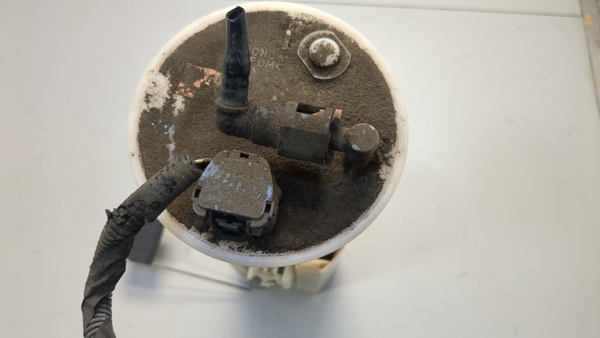 Насос топливный электрический