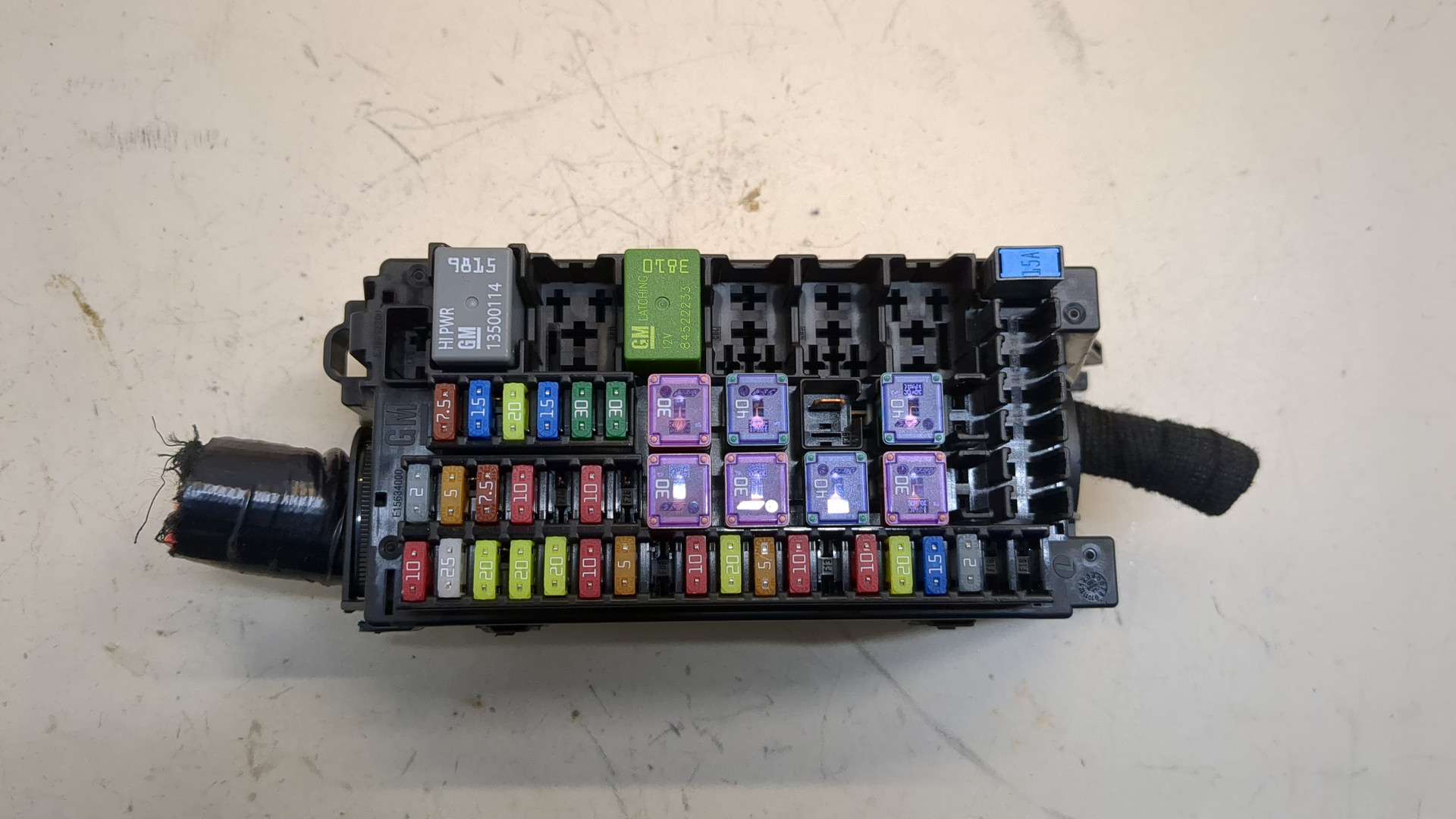 Блок предохранителей