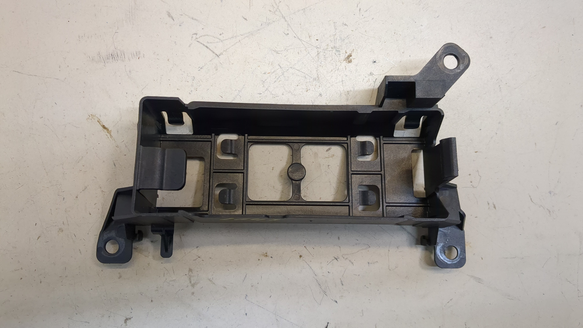 Кронштейн электронного блока управления / контроля