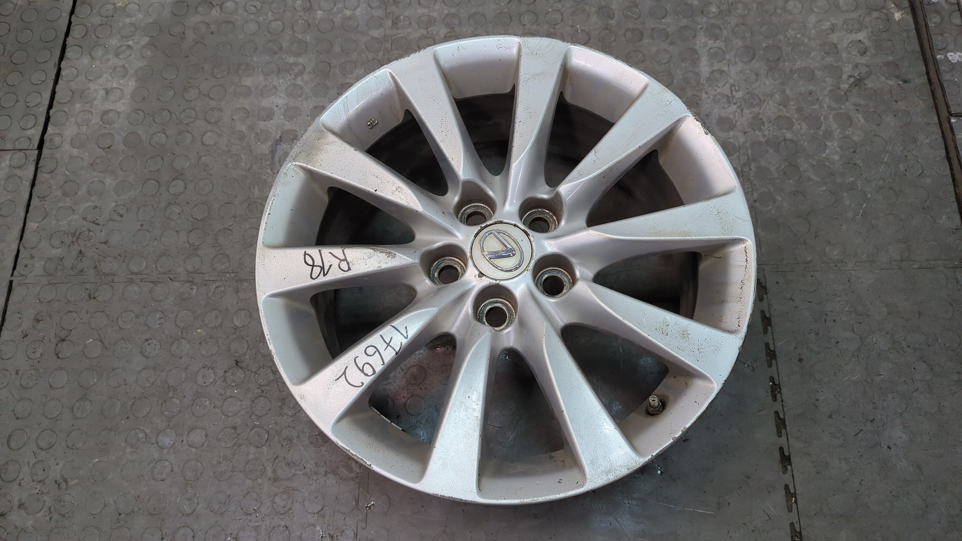 Диски колесные литые 4 шт