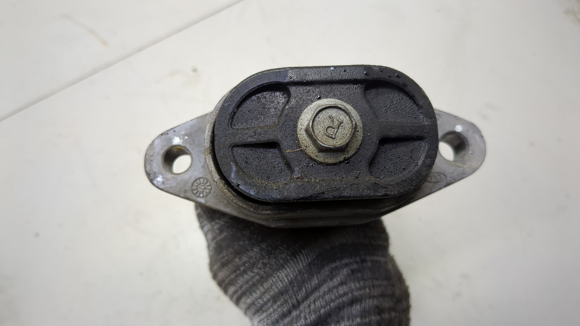 Опора двигателя