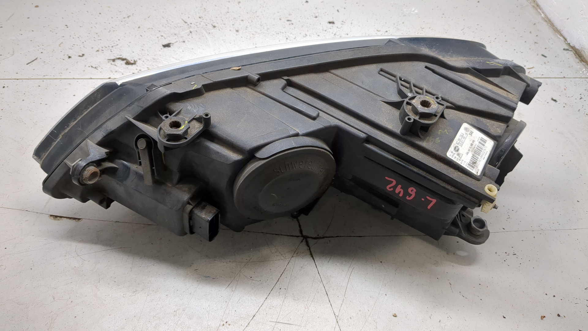 Фара правая