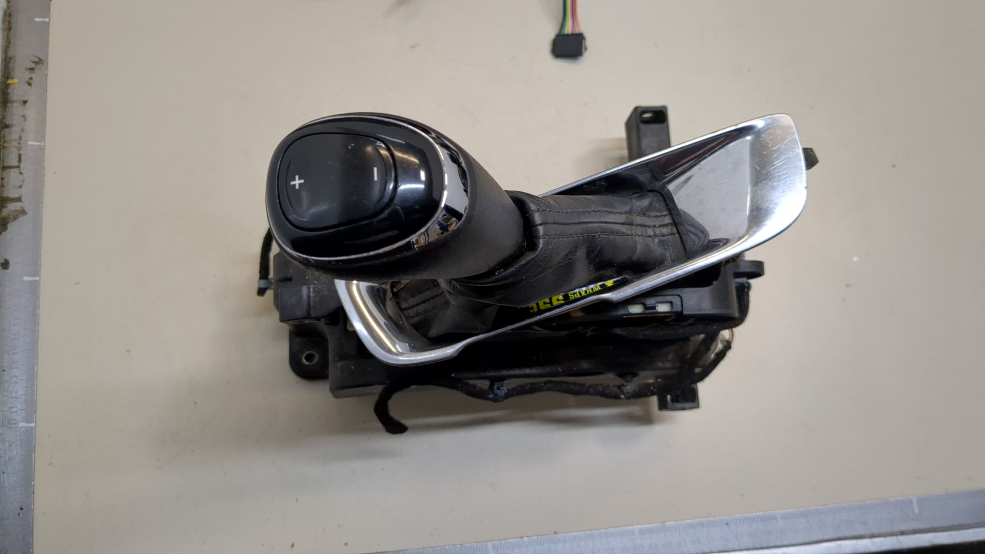 Кулиса МКПП / АКПП