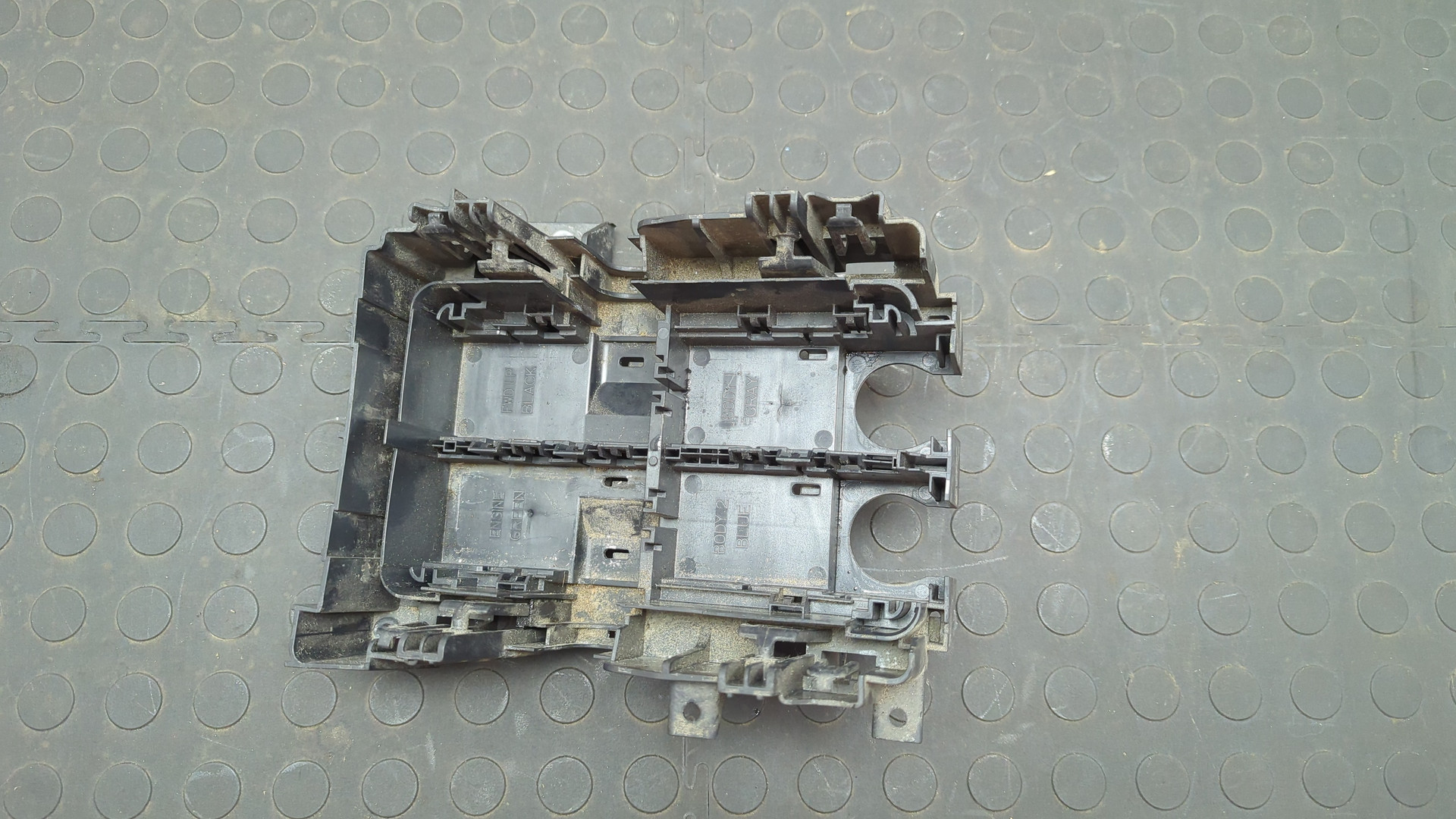 Корпус блока предохранителей