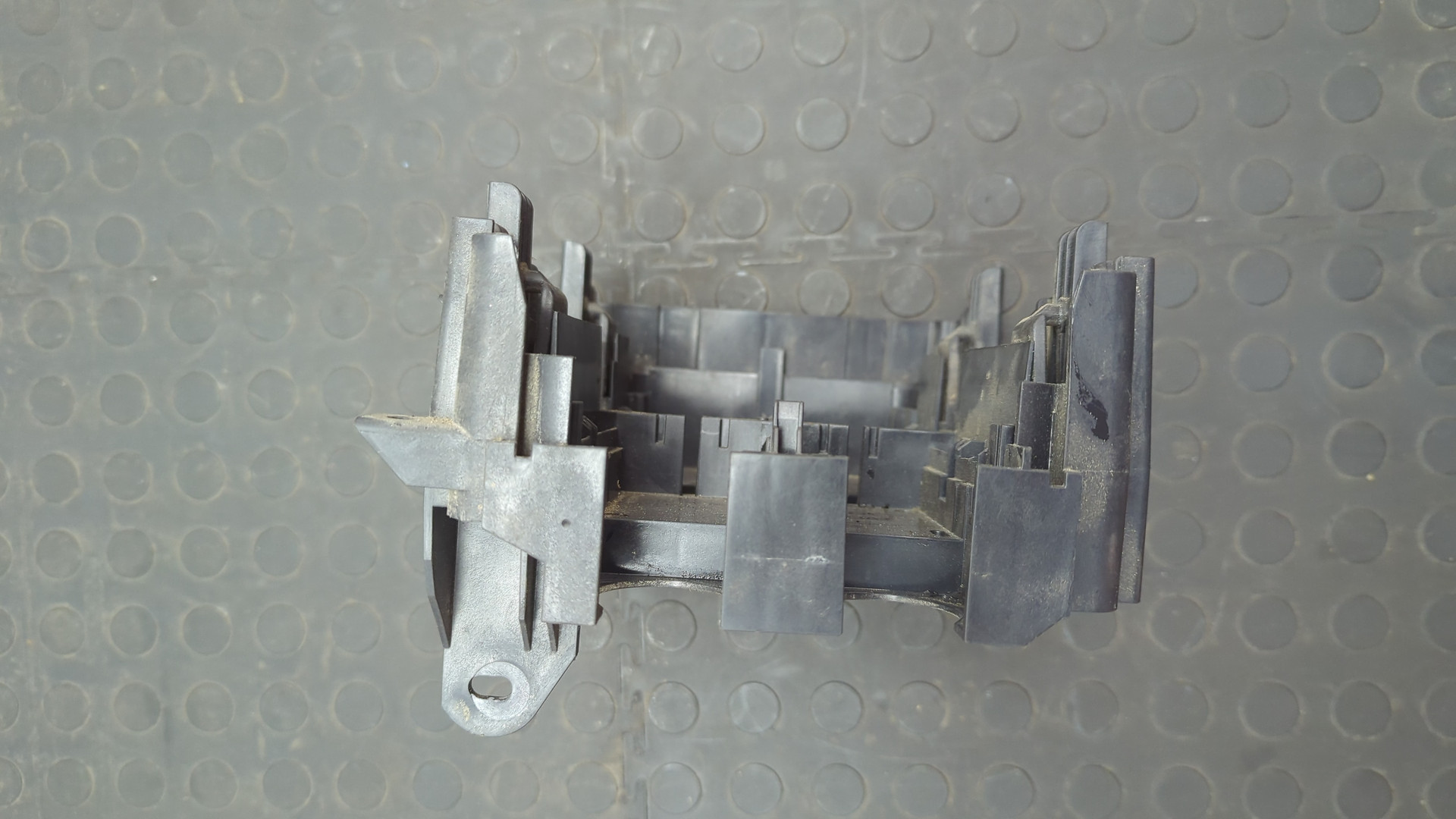 Корпус блока предохранителей