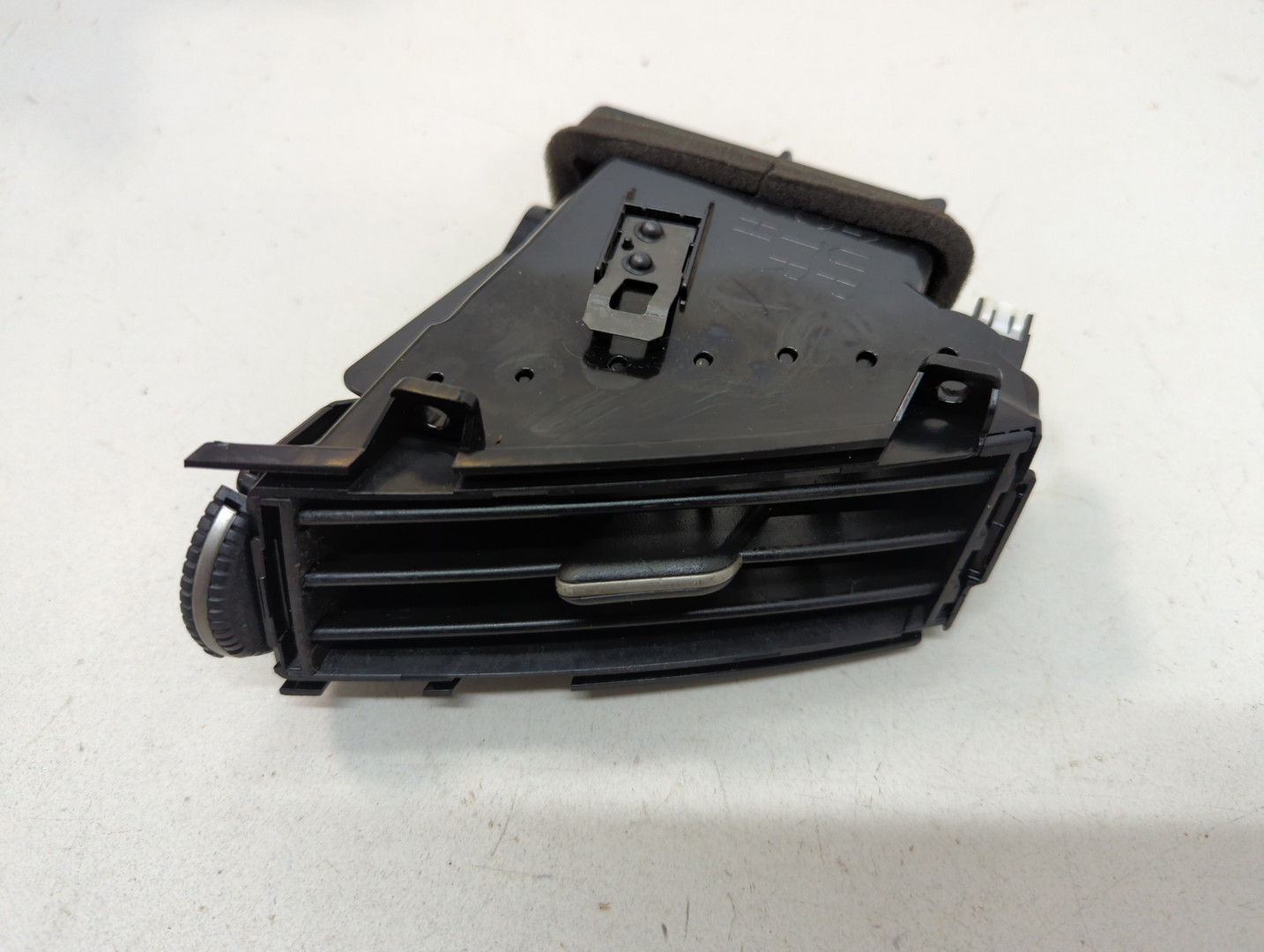 Дефлектор воздушный