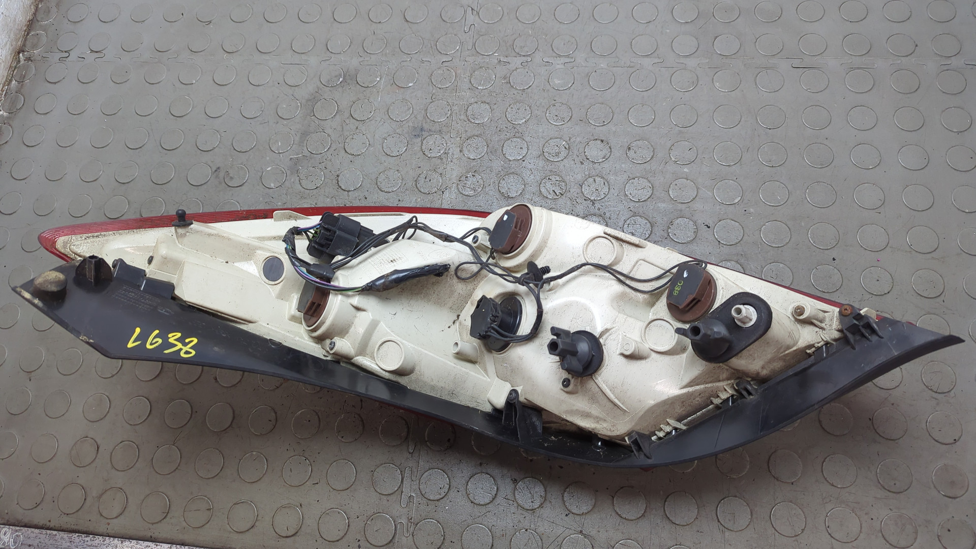 Фонарь задний левый