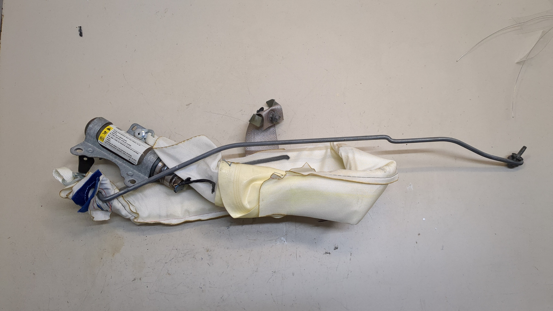 Подушка безопасности боковая (шторка)