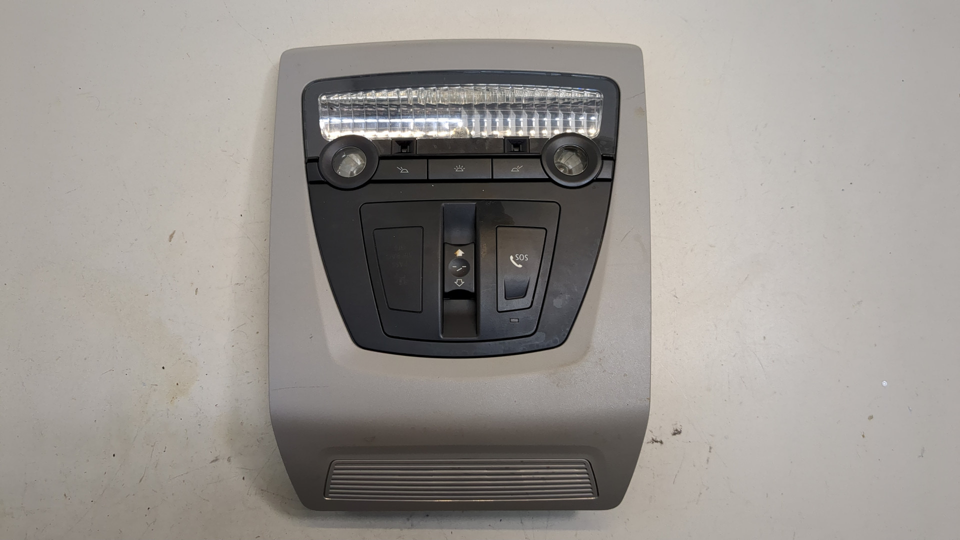 Плафон салонный