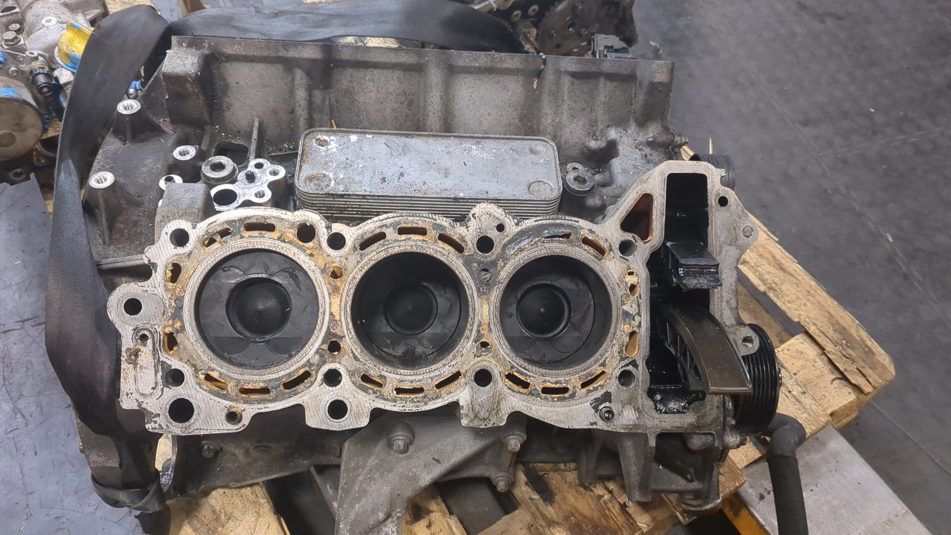 Блок двигателя