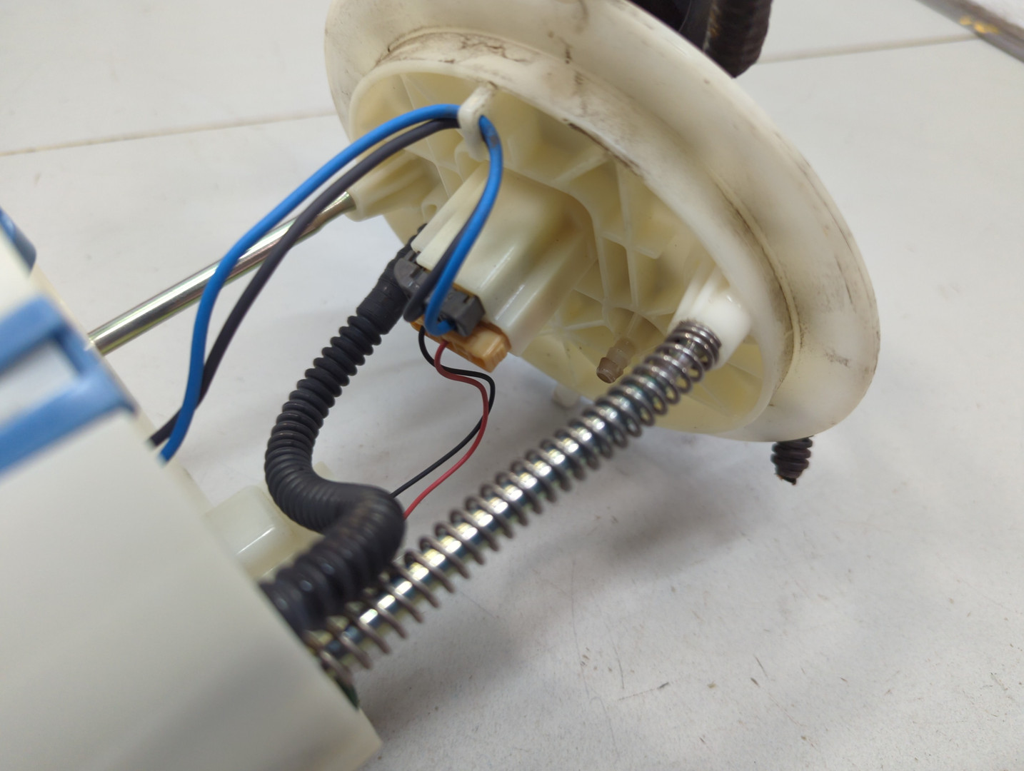 Насос топливный электрический