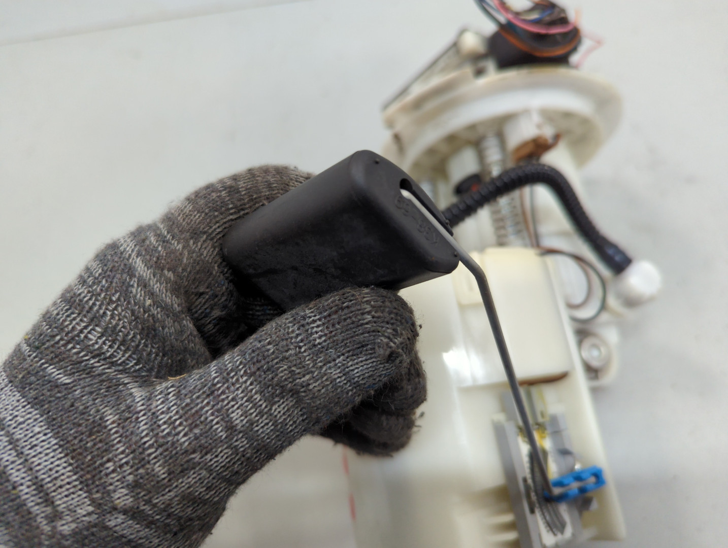 Насос топливный электрический