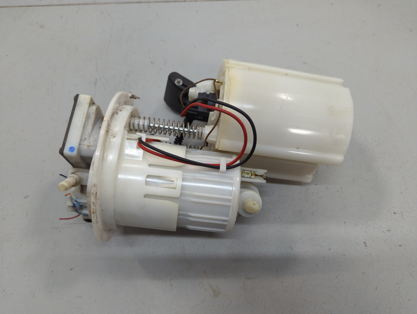 Насос топливный электрический