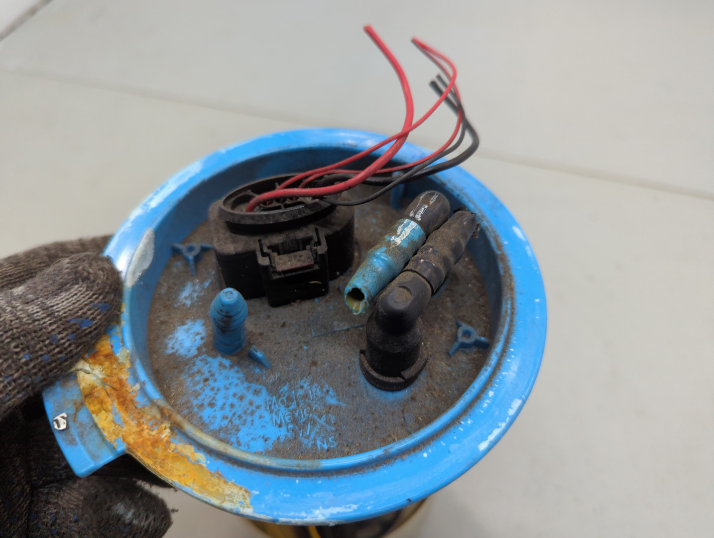 Насос топливный электрический