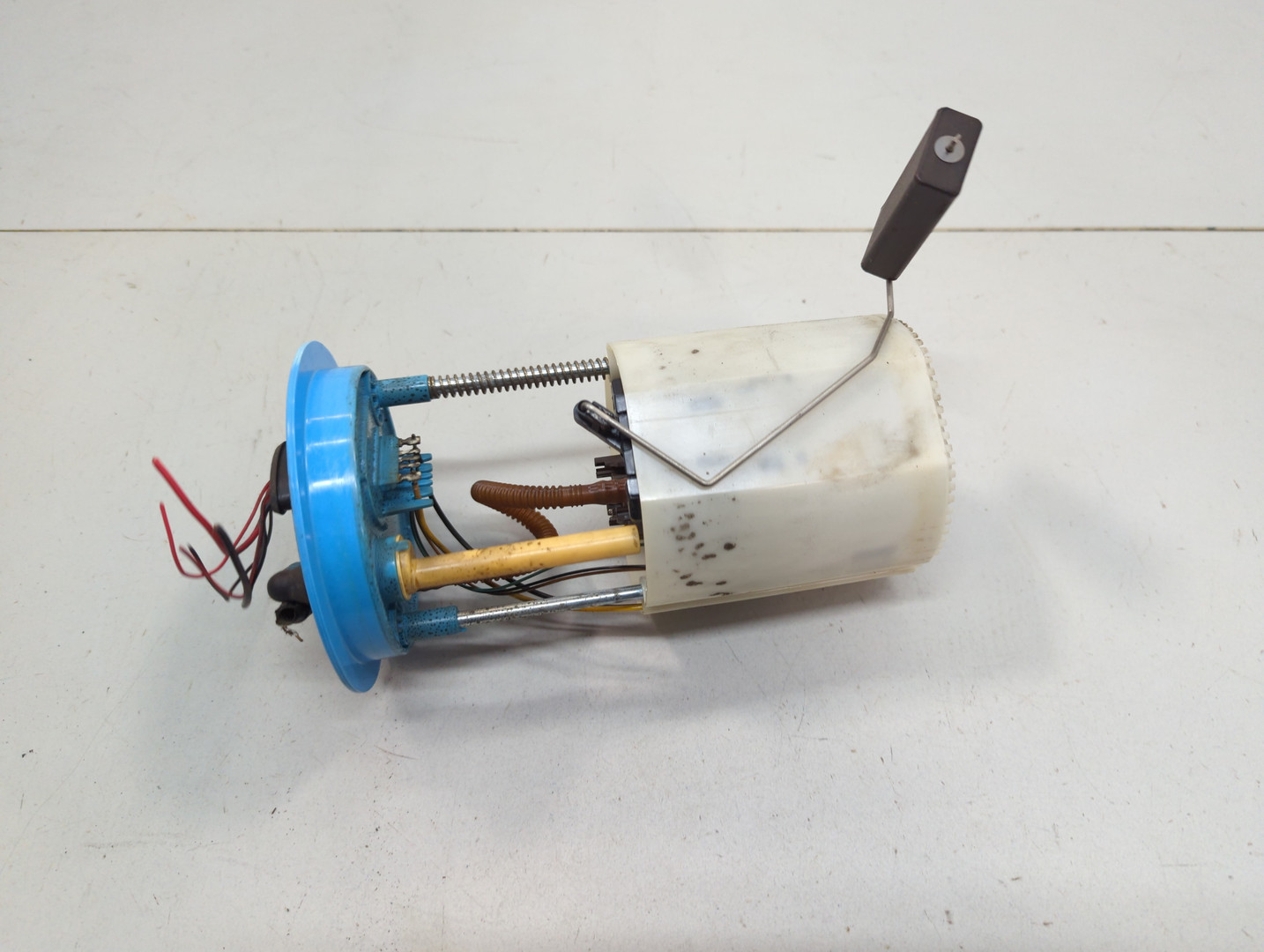 Насос топливный электрический