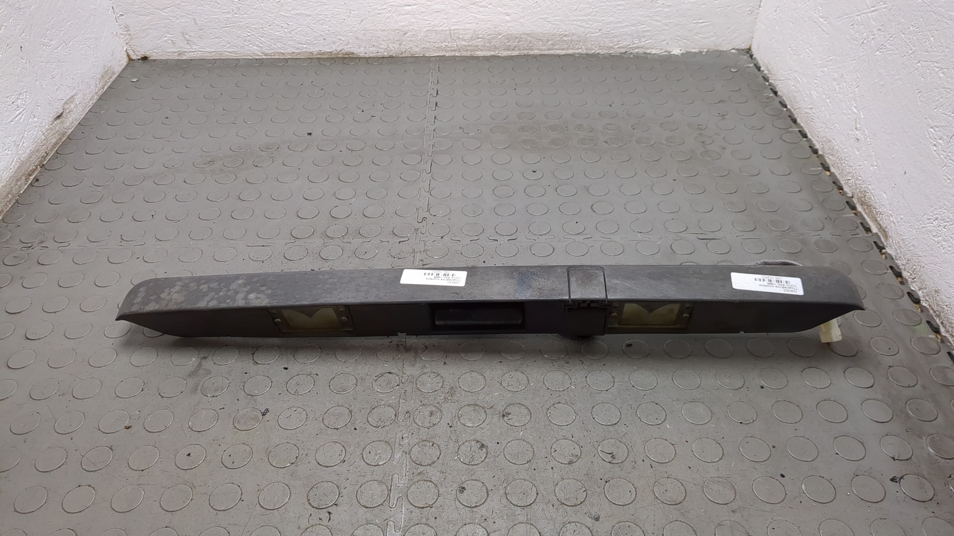 Фонарь подсветки номера