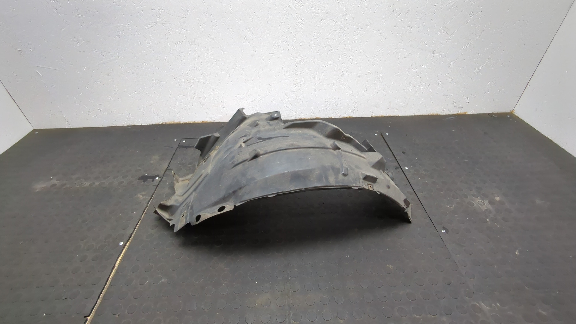 Локер передний правый