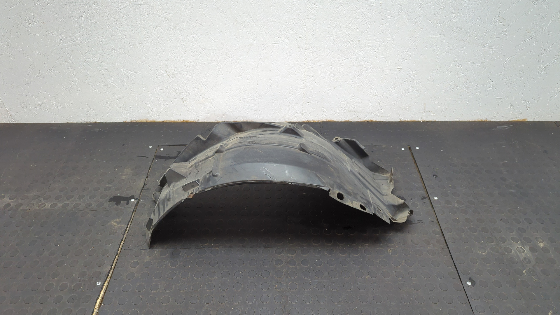 Локер передний левый