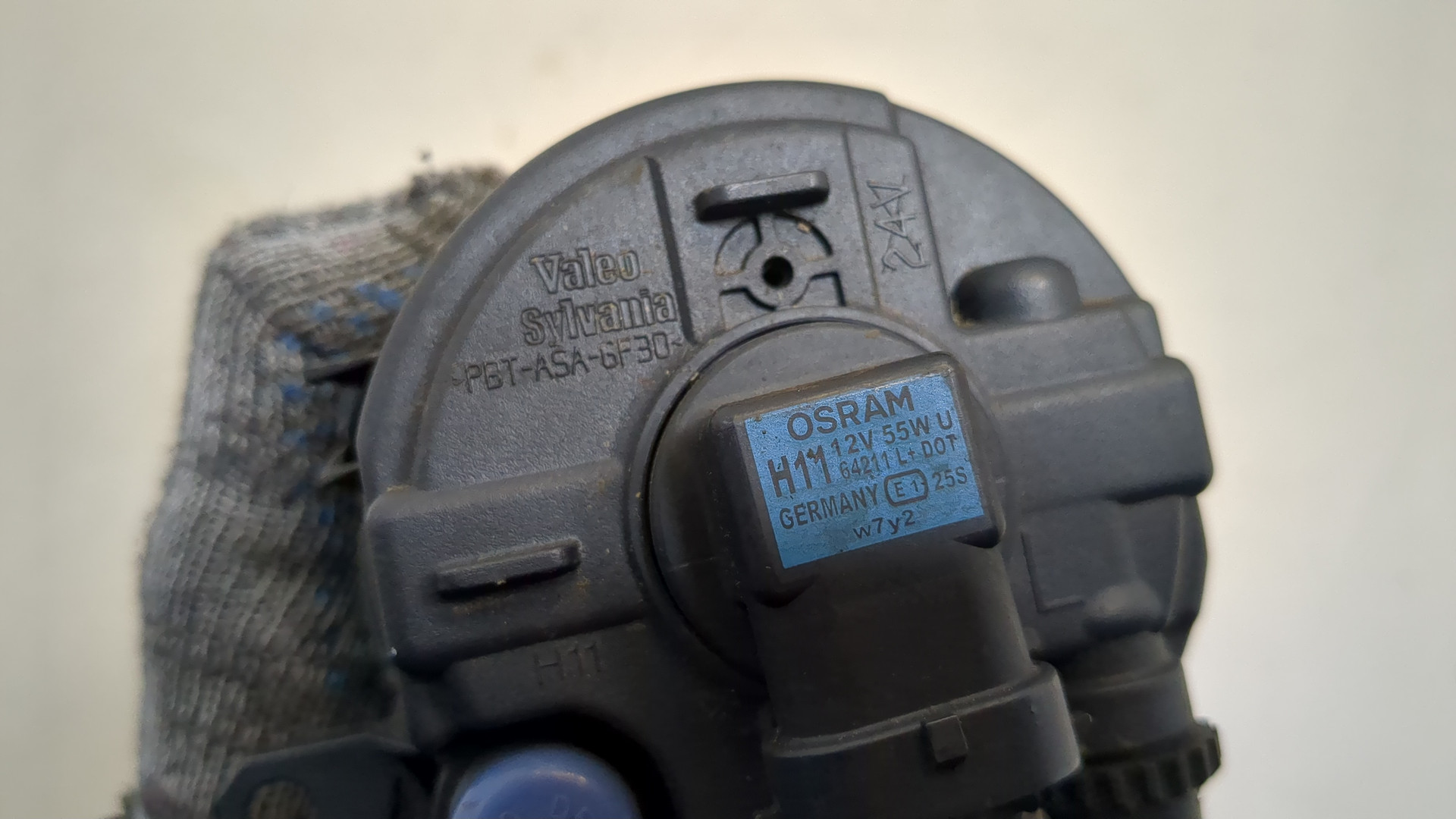 Фара противотуманная левая