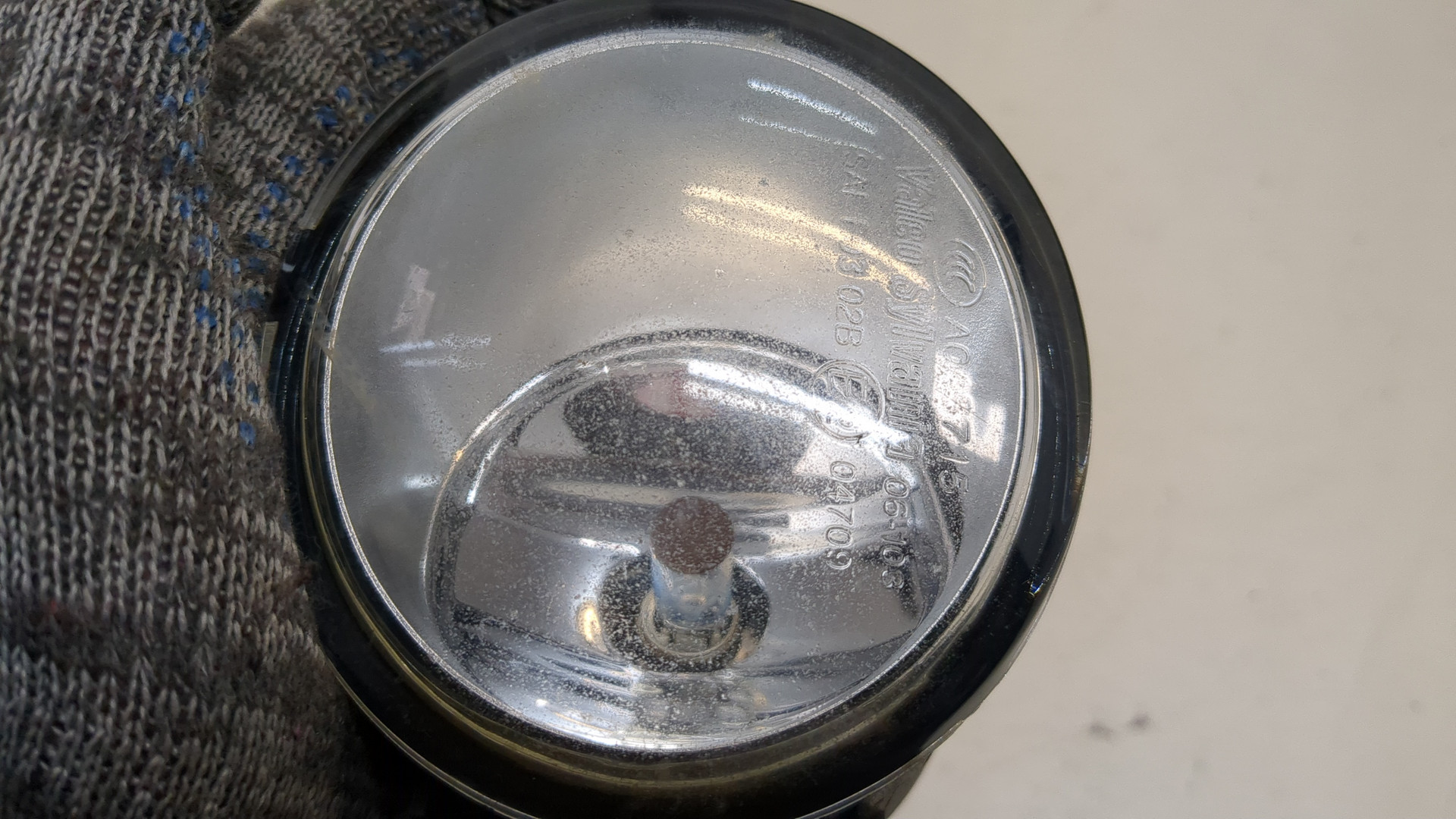 Фара противотуманная левая