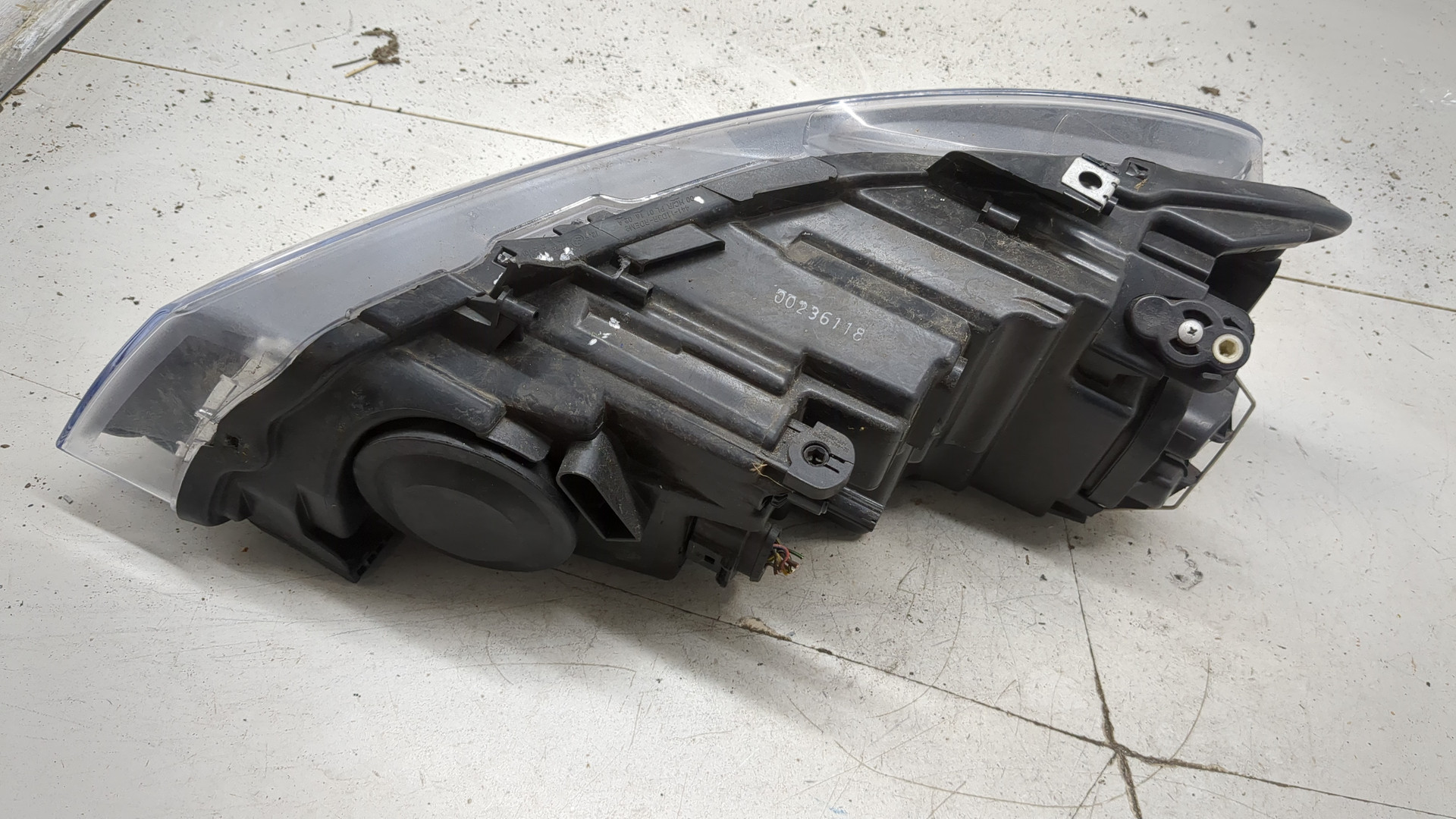 Фара правая