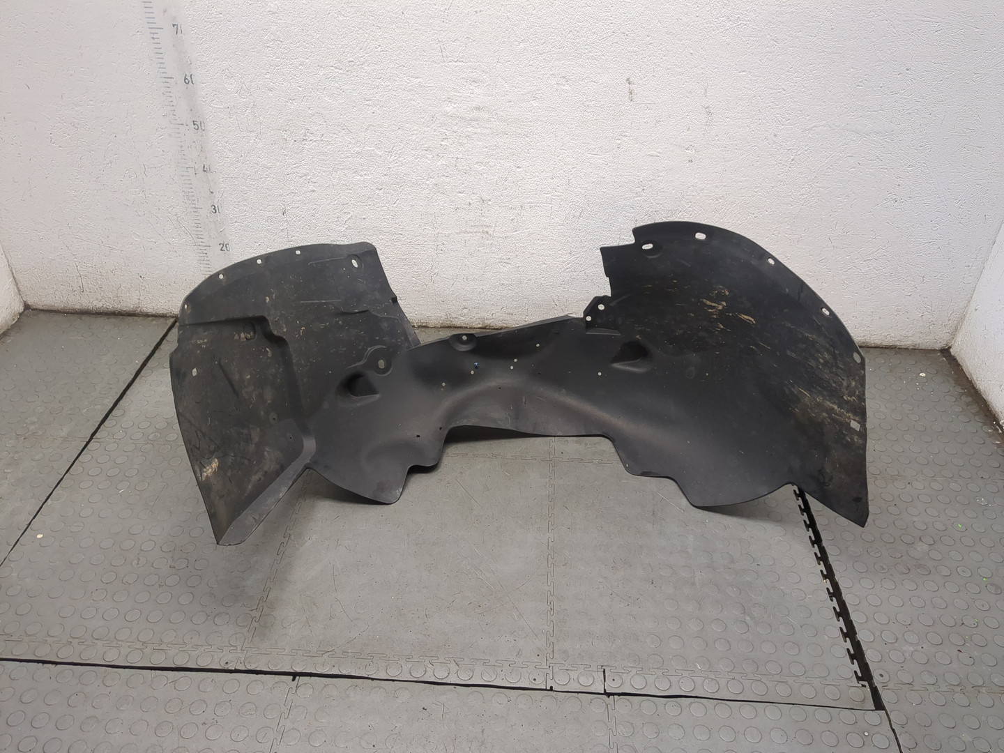 Локер передний левый