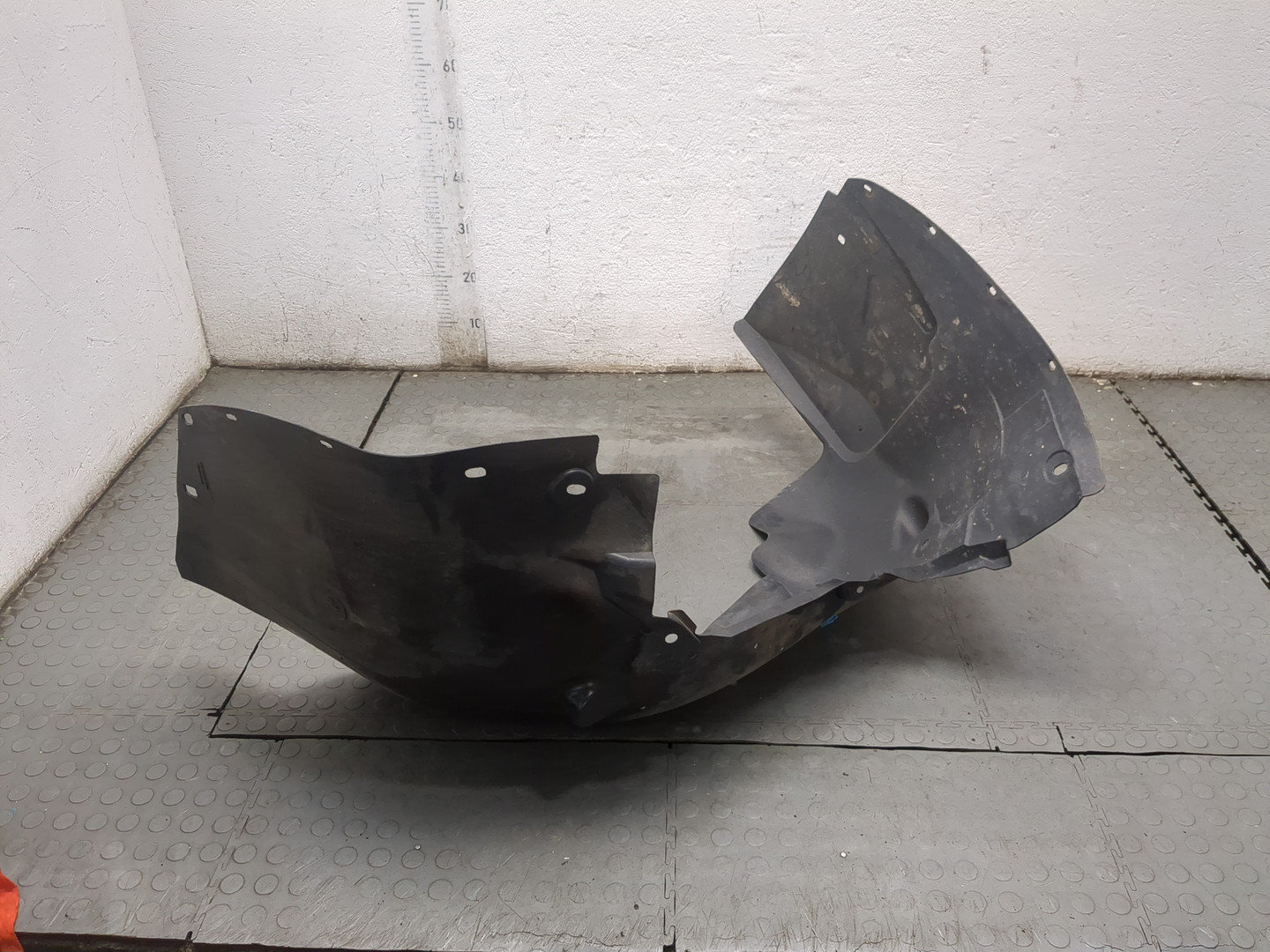 Локер передний левый