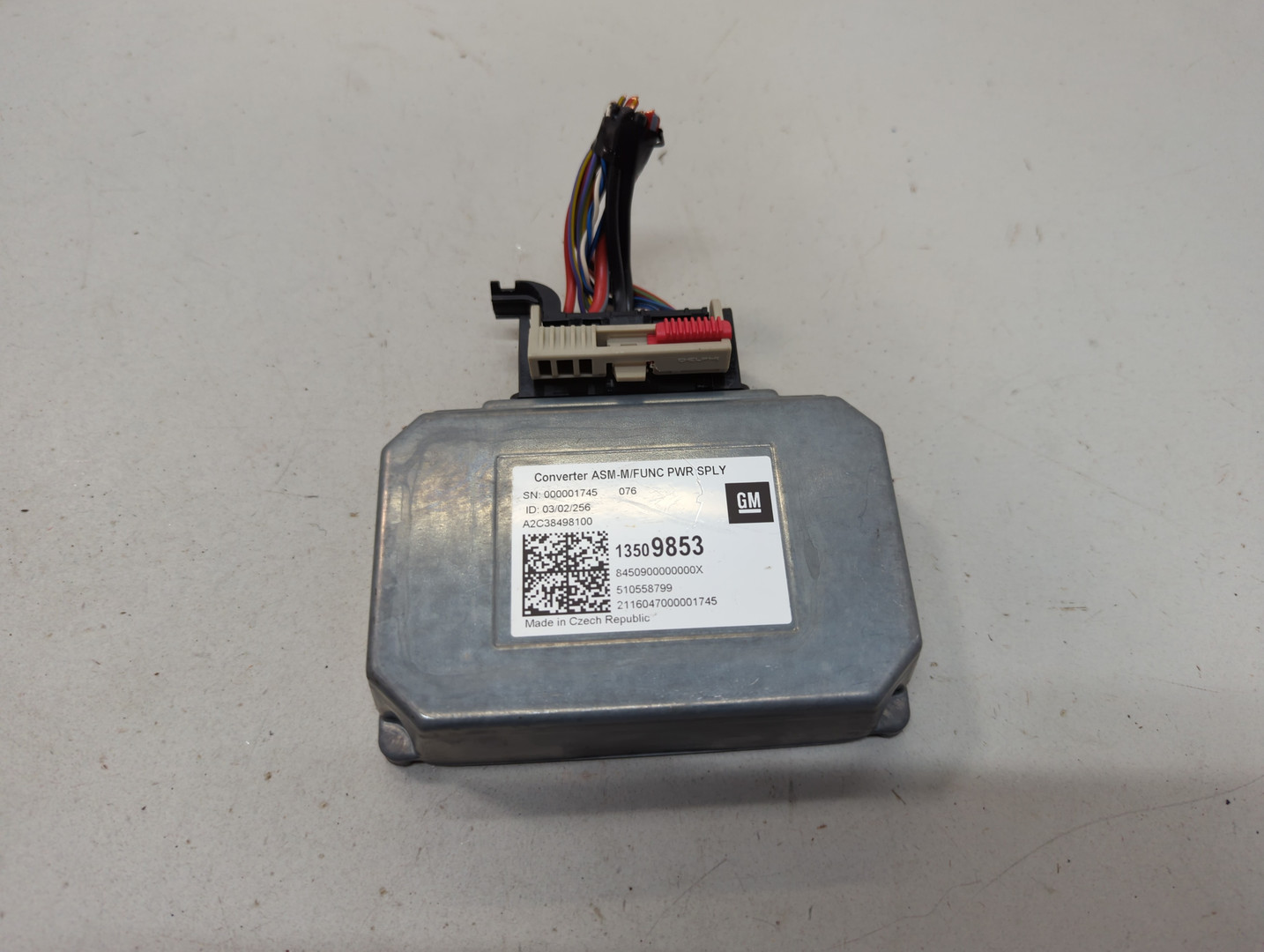 Преобразователь напряжения (адаптер)