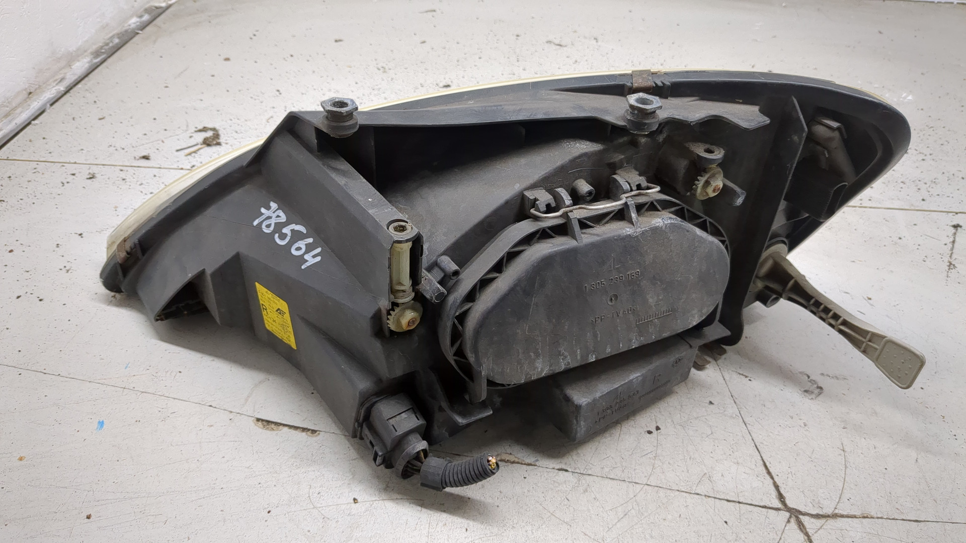 Фара правая